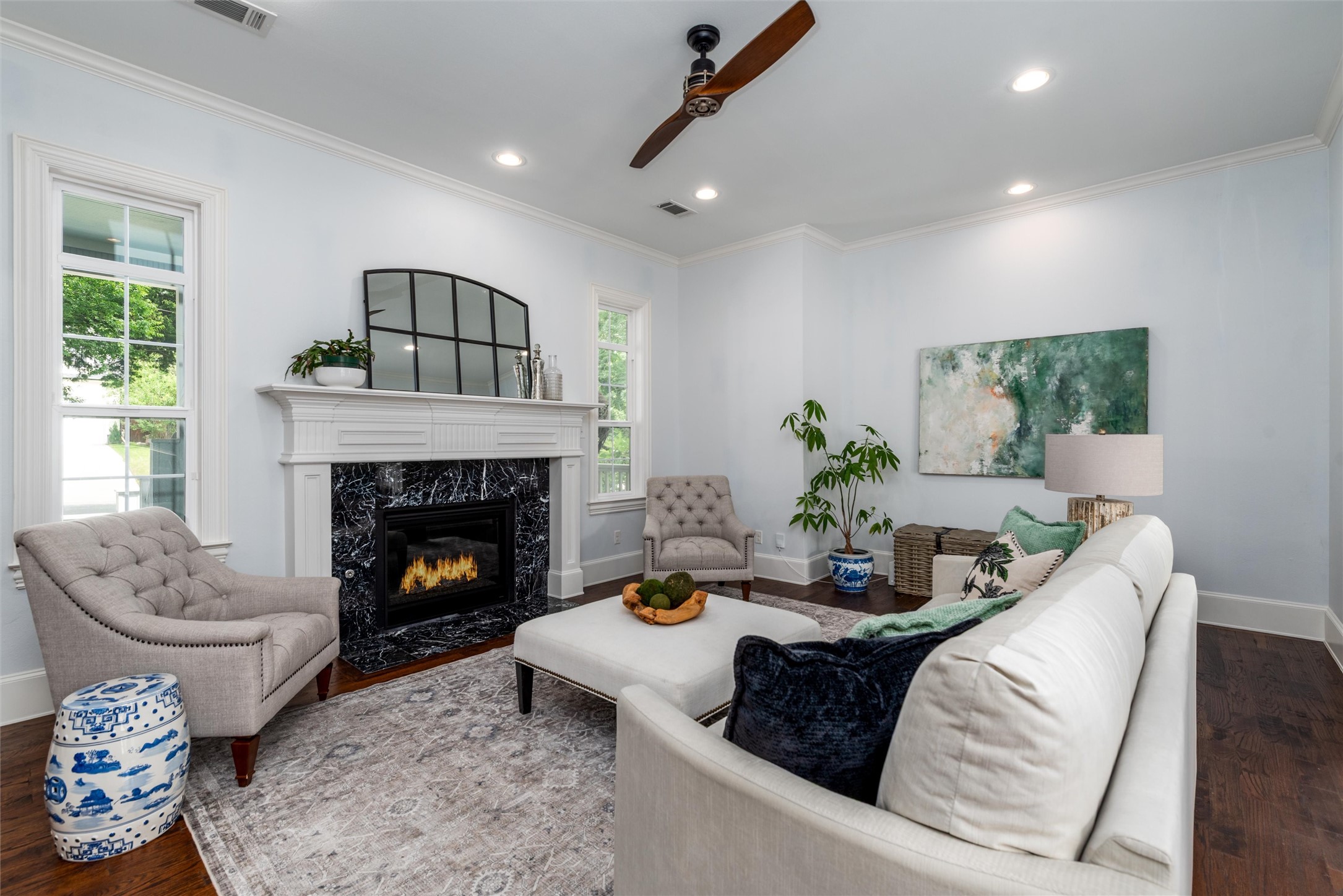 812 Baker Street