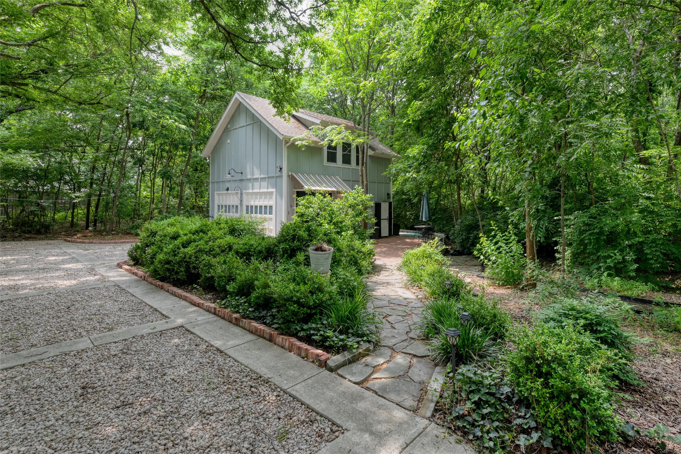 812 Baker Street