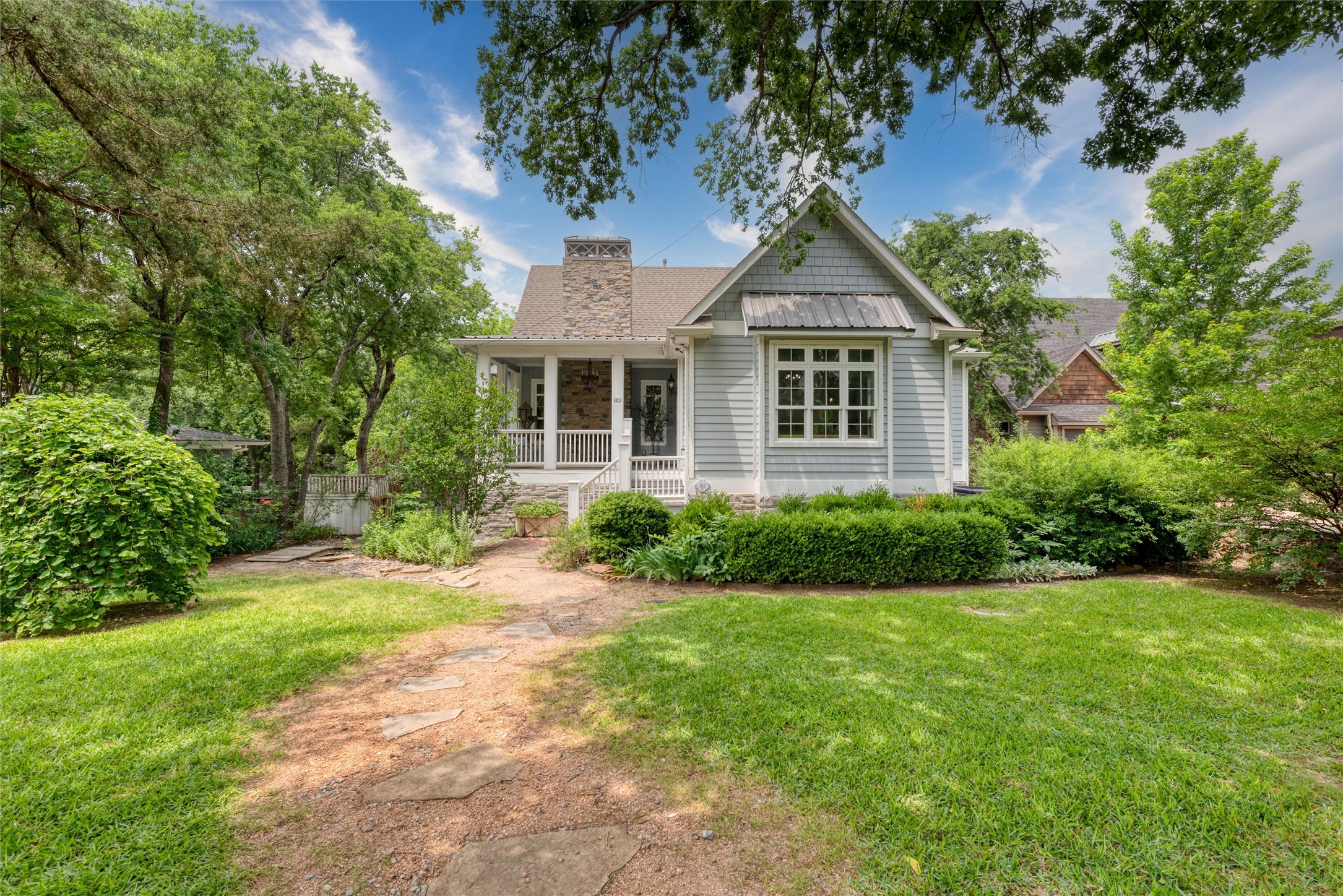 812 Baker Street