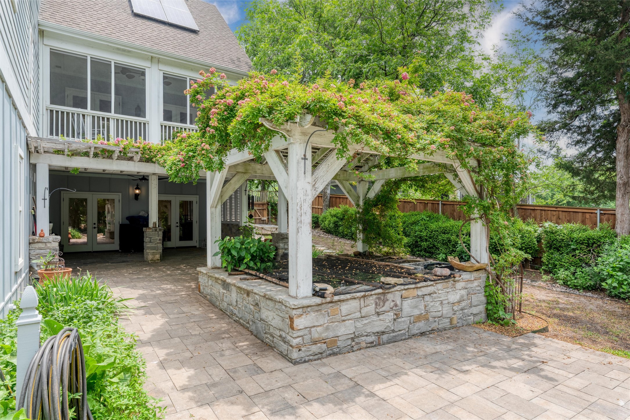 812 Baker Street
