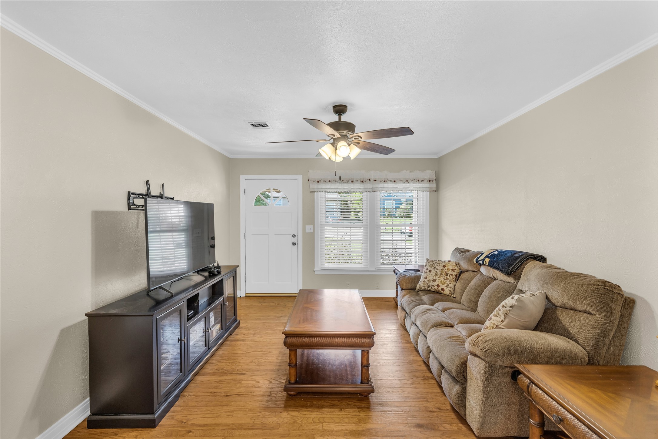 4113 Crestview Drive