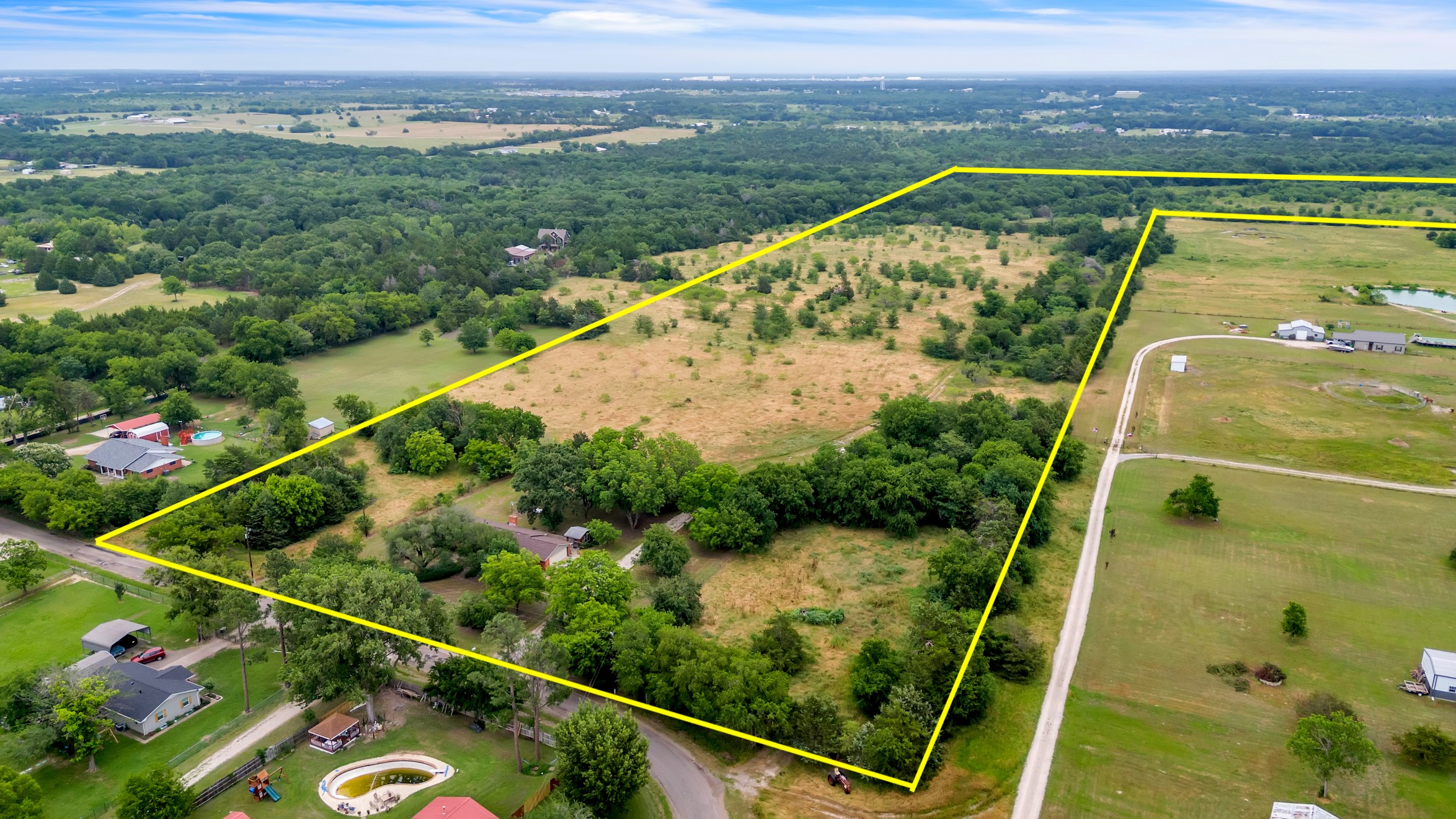 3307 County Road 2176