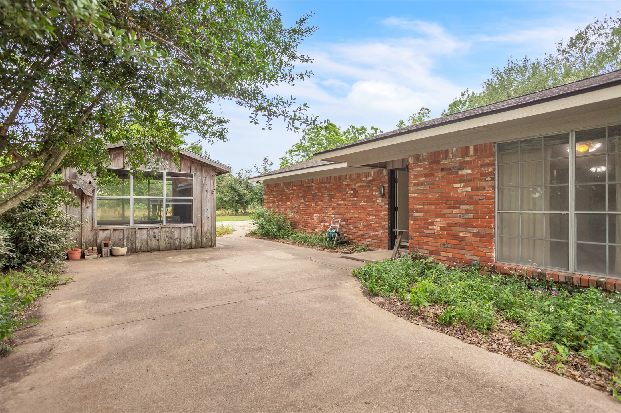 3307 County Road 2176