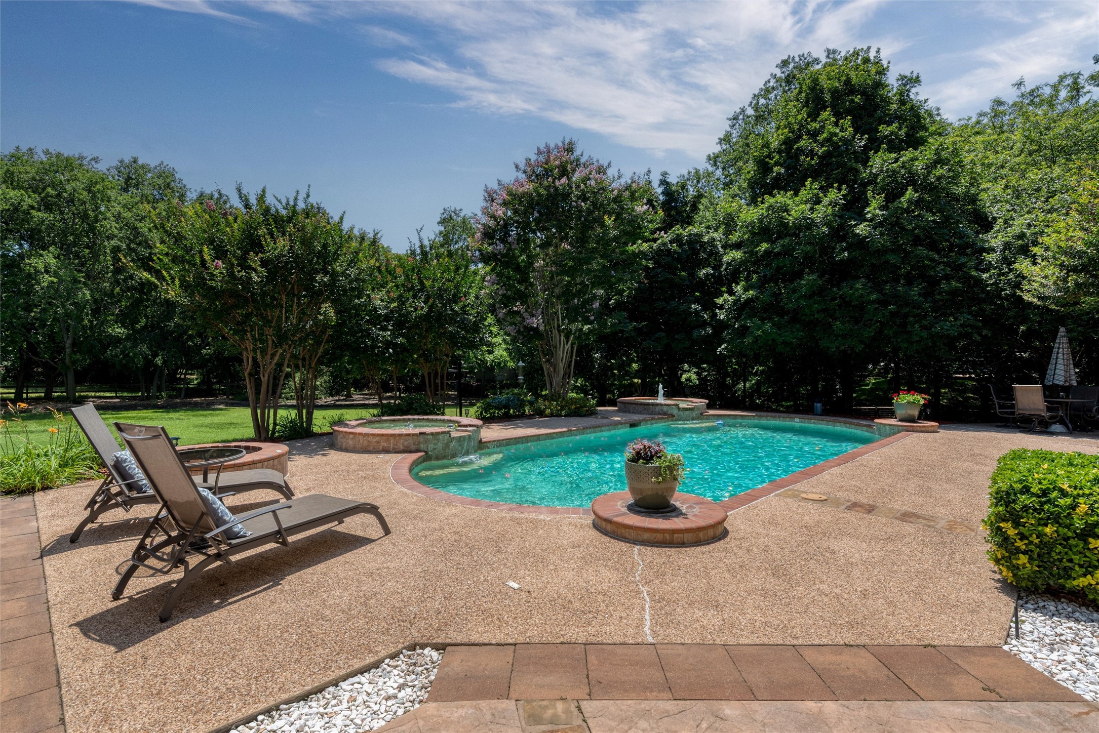 3873 Heritage Trail