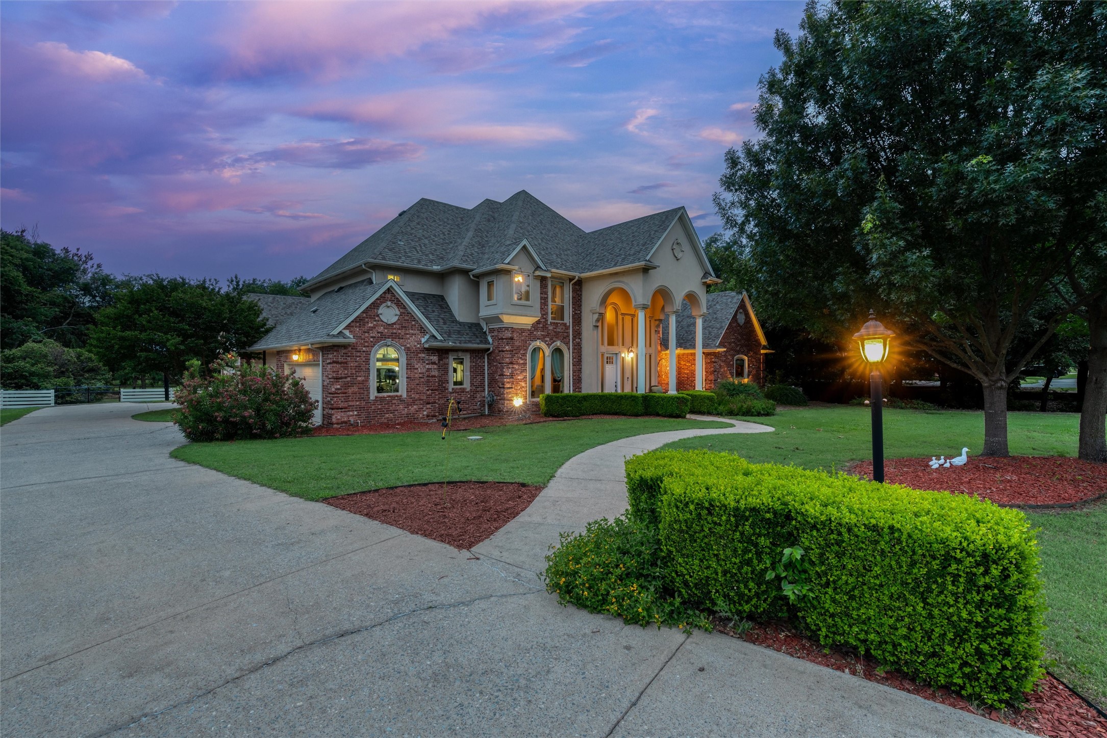 3873 Heritage Trail