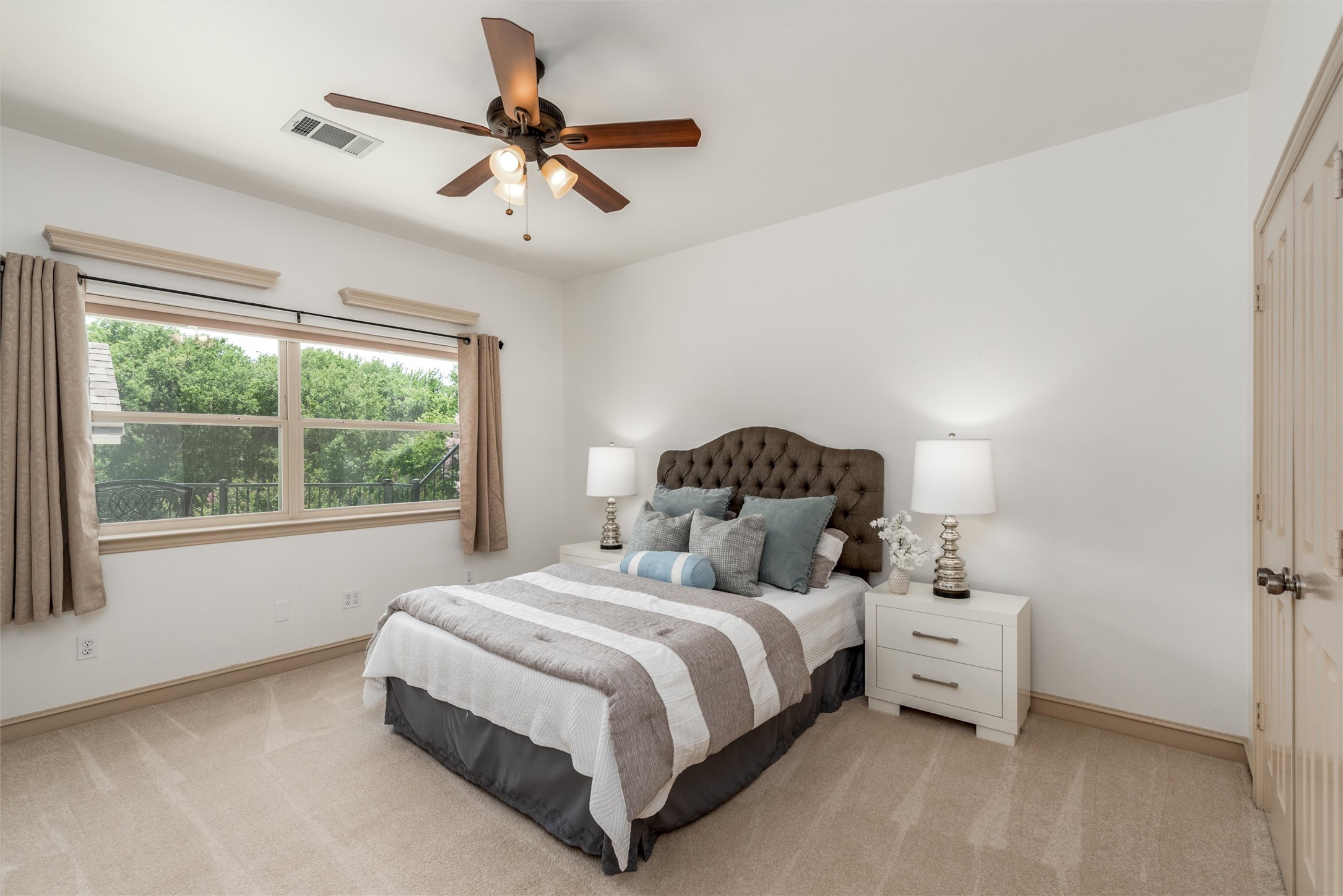 3873 Heritage Trail