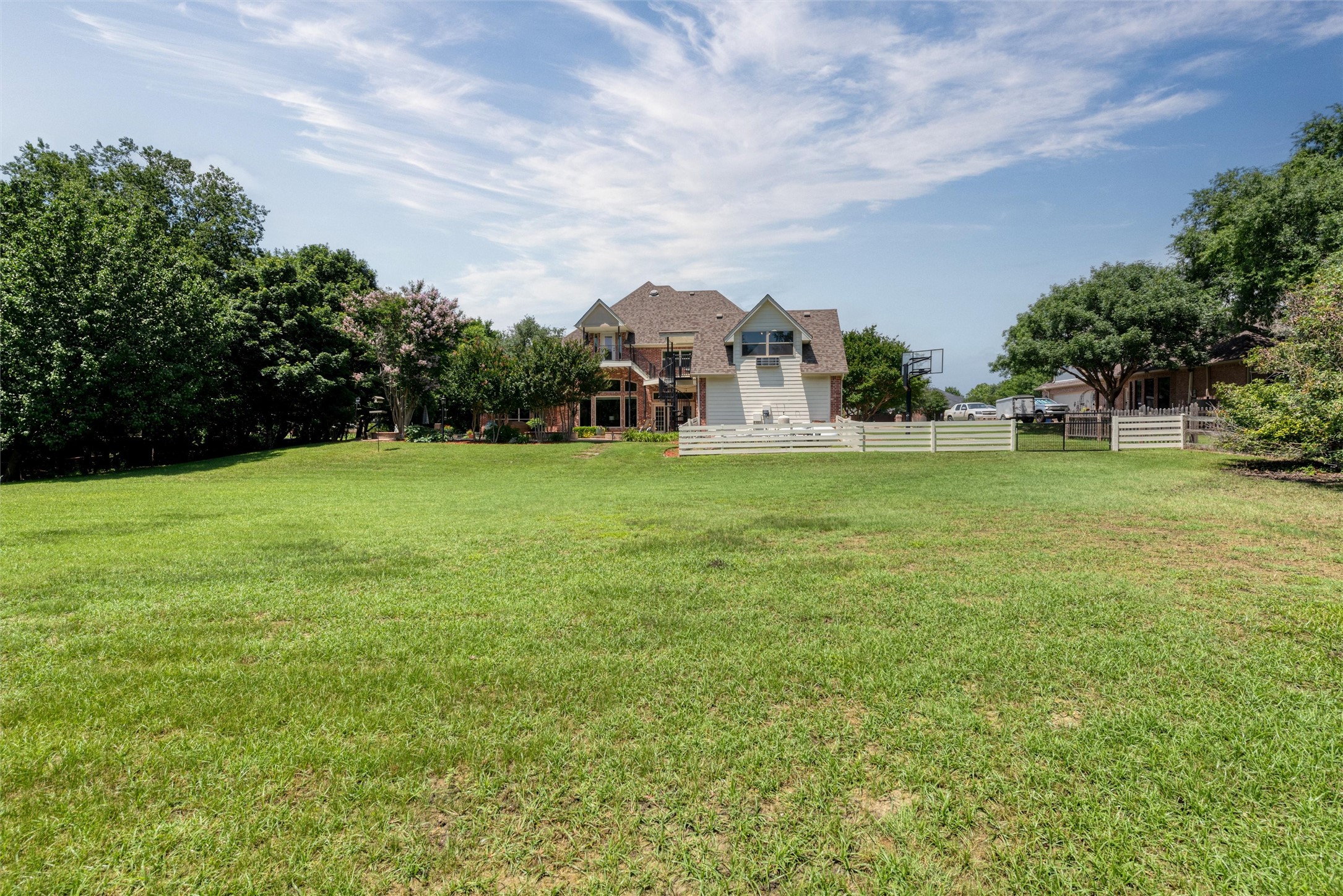 3873 Heritage Trail