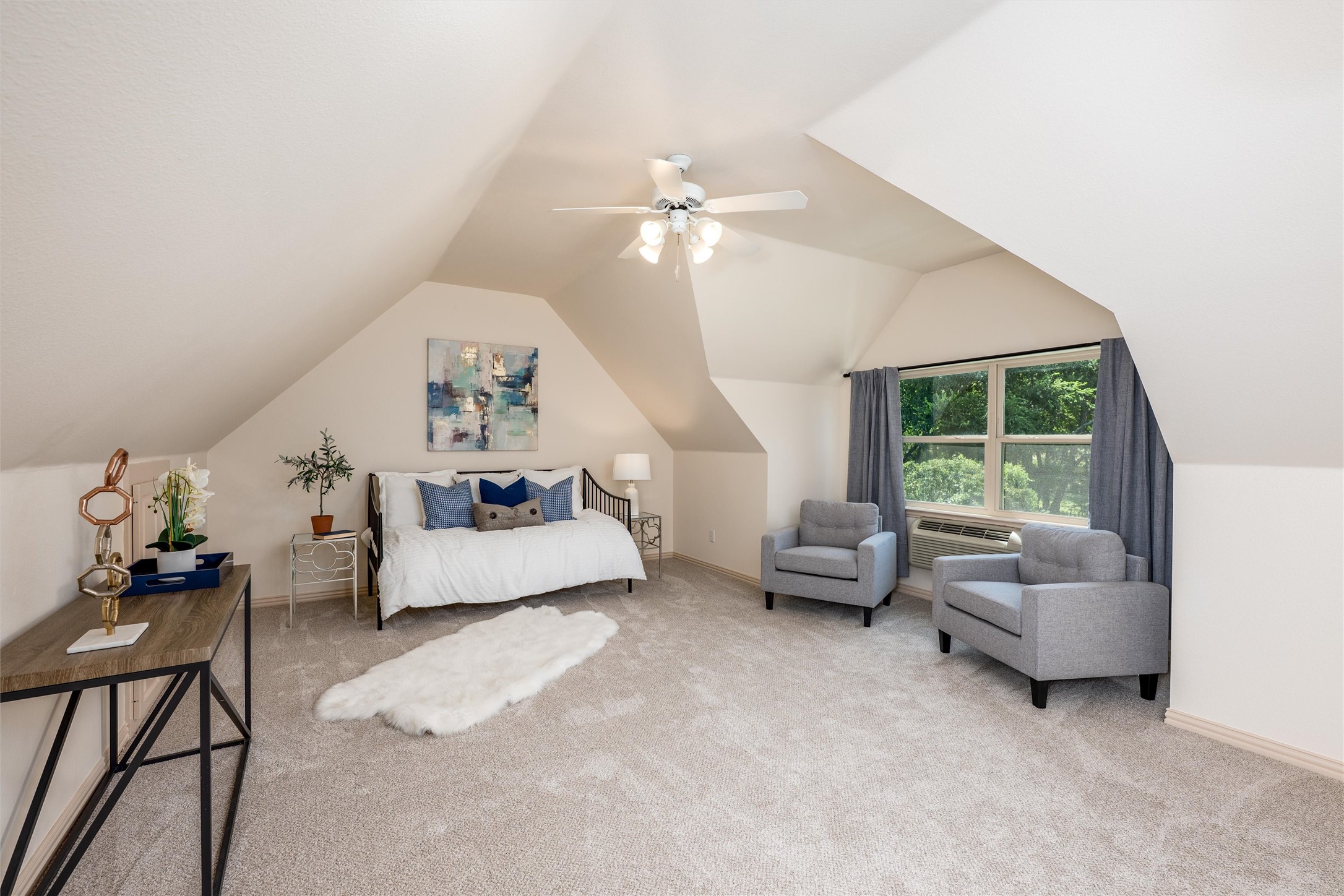 3873 Heritage Trail