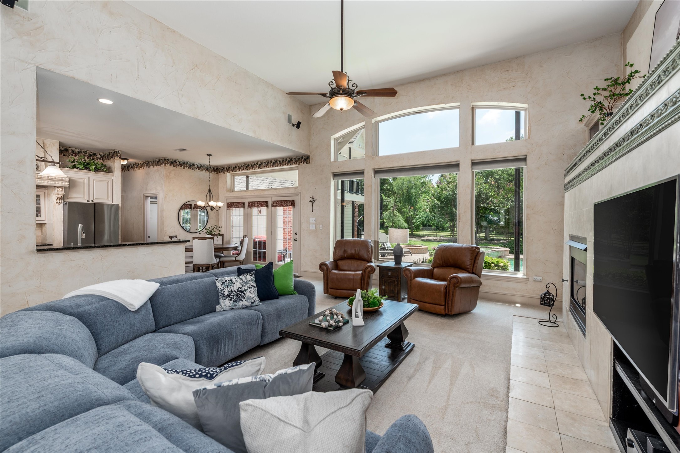 3873 Heritage Trail