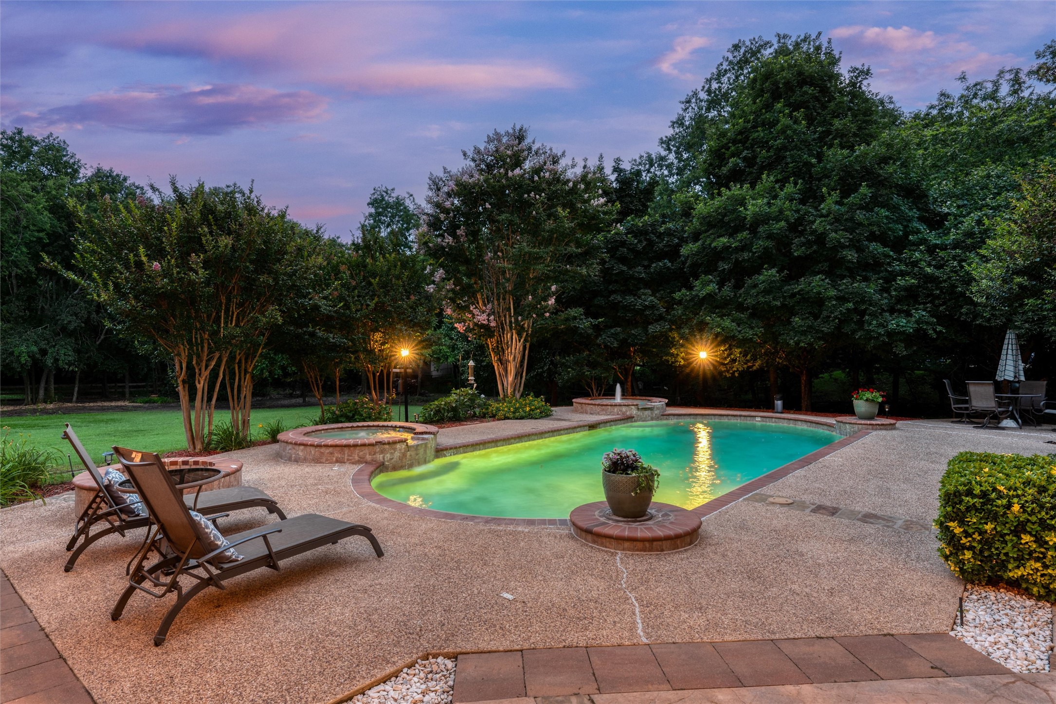 3873 Heritage Trail