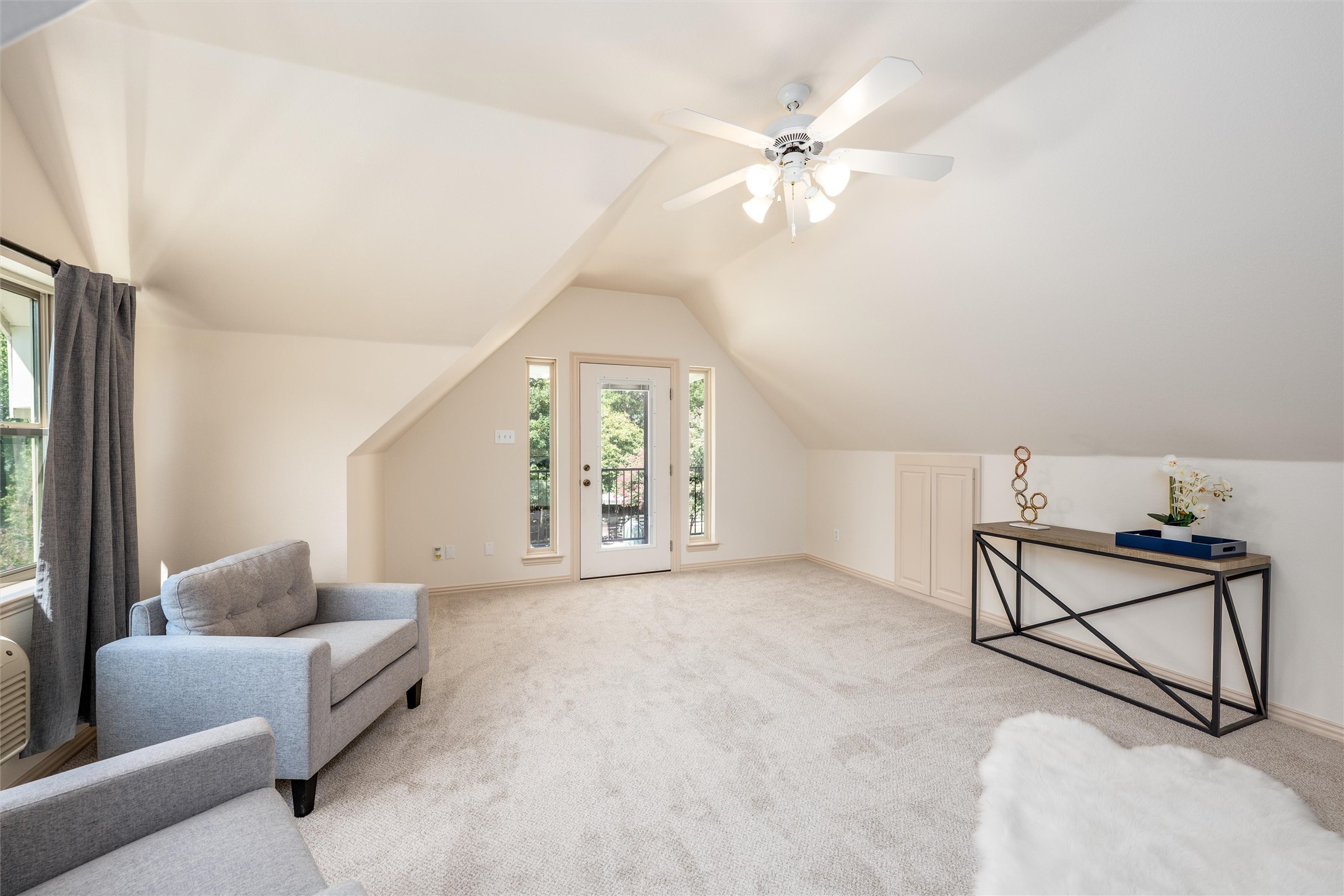 3873 Heritage Trail