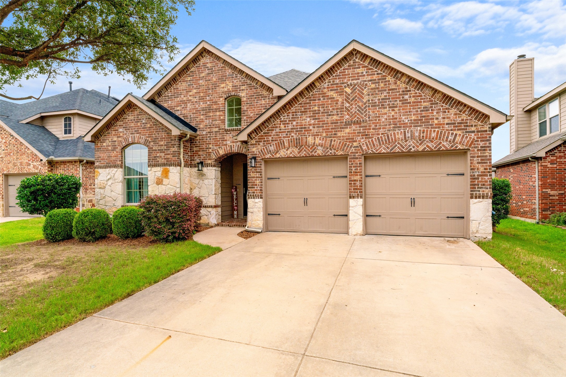 209 Willet Court