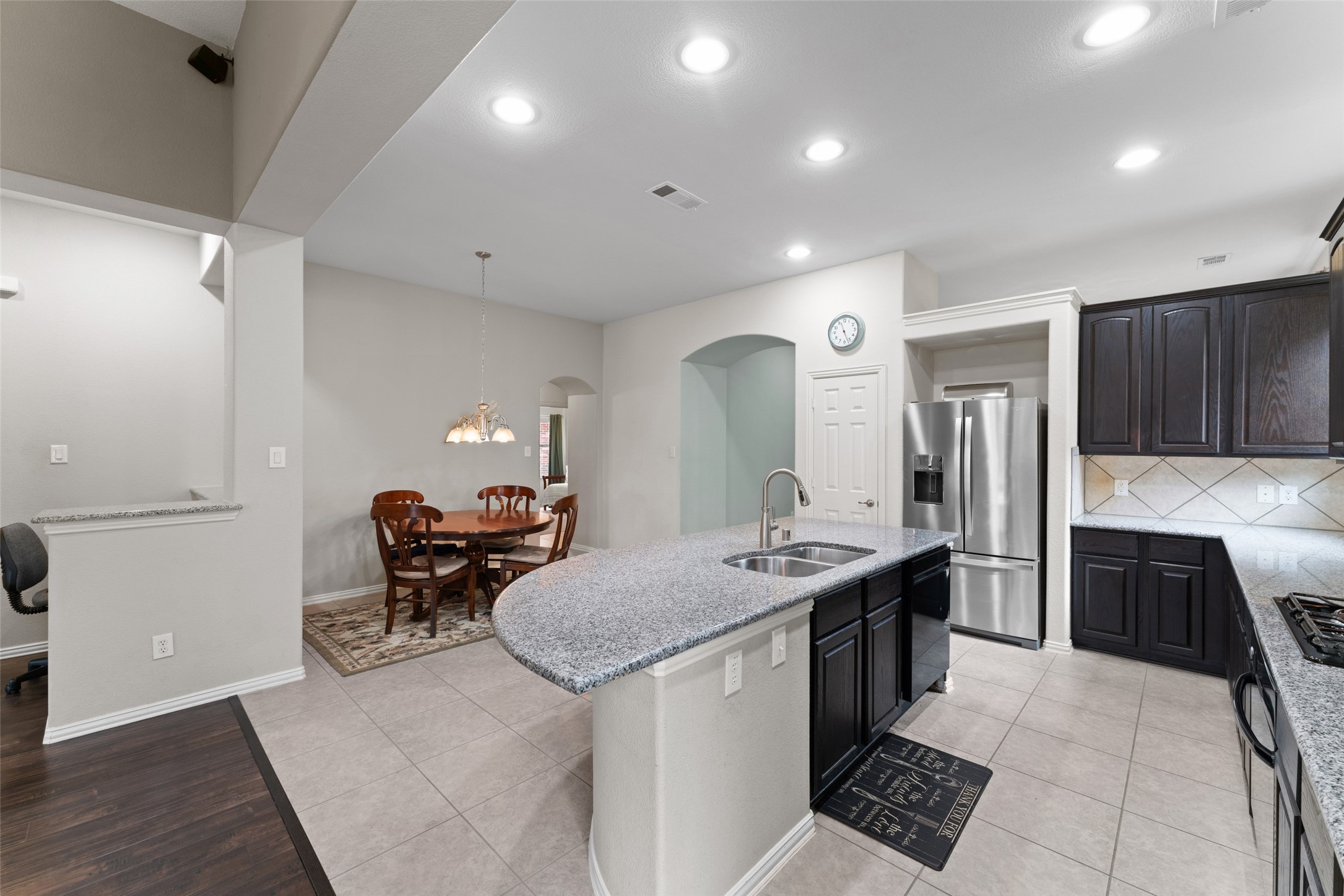 209 Willet Court