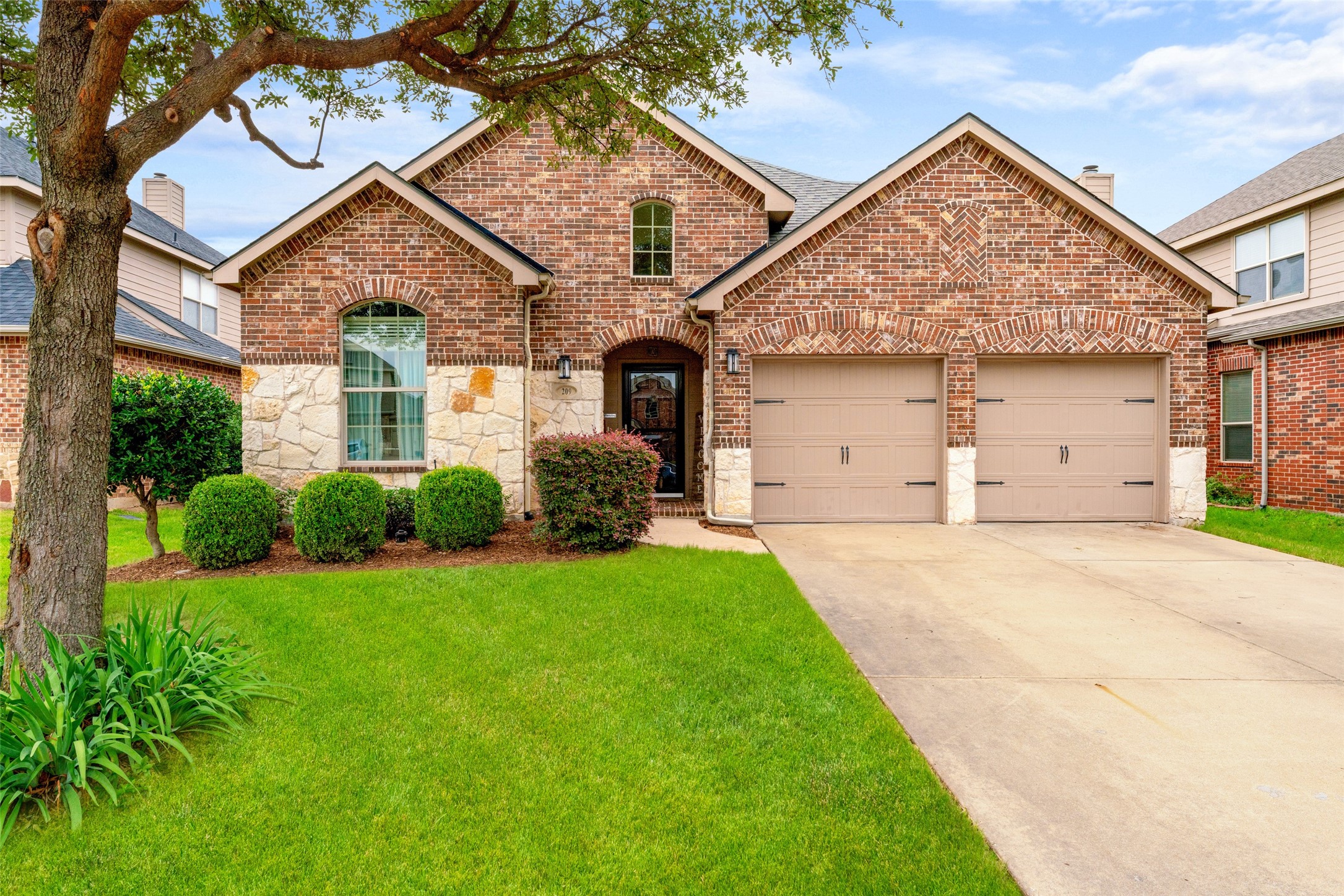 209 Willet Court
