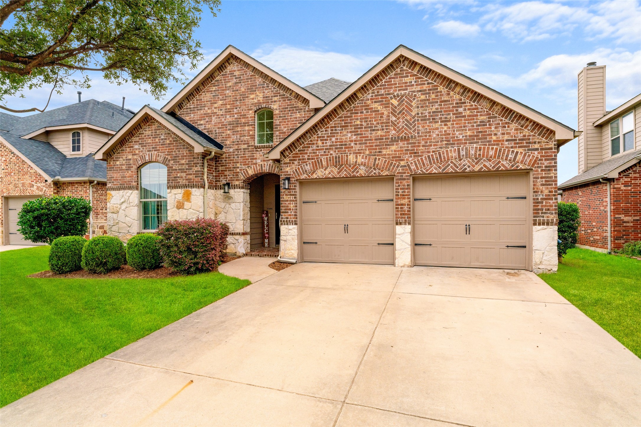 209 Willet Court
