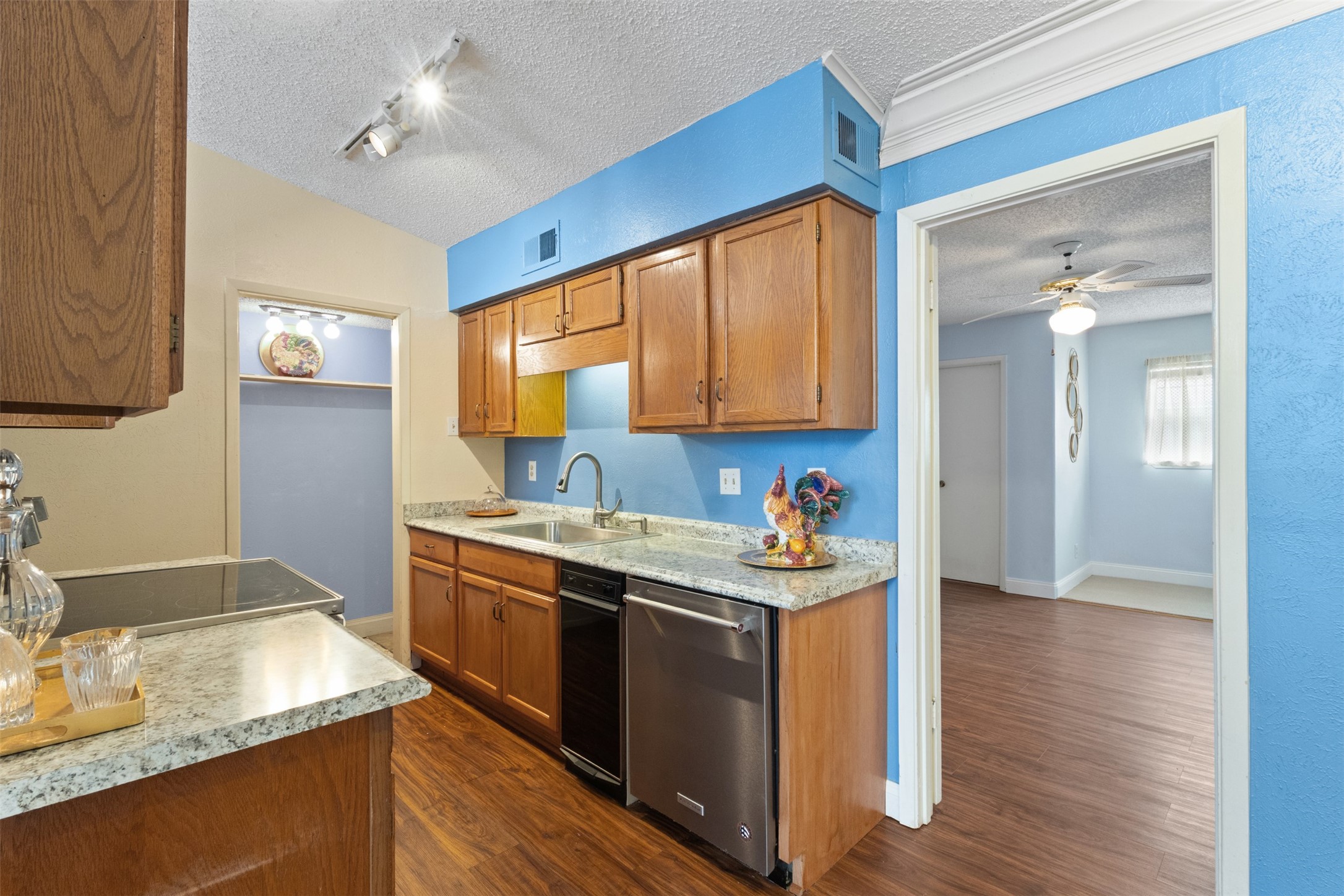 6503 Ridgecrest Road 107G