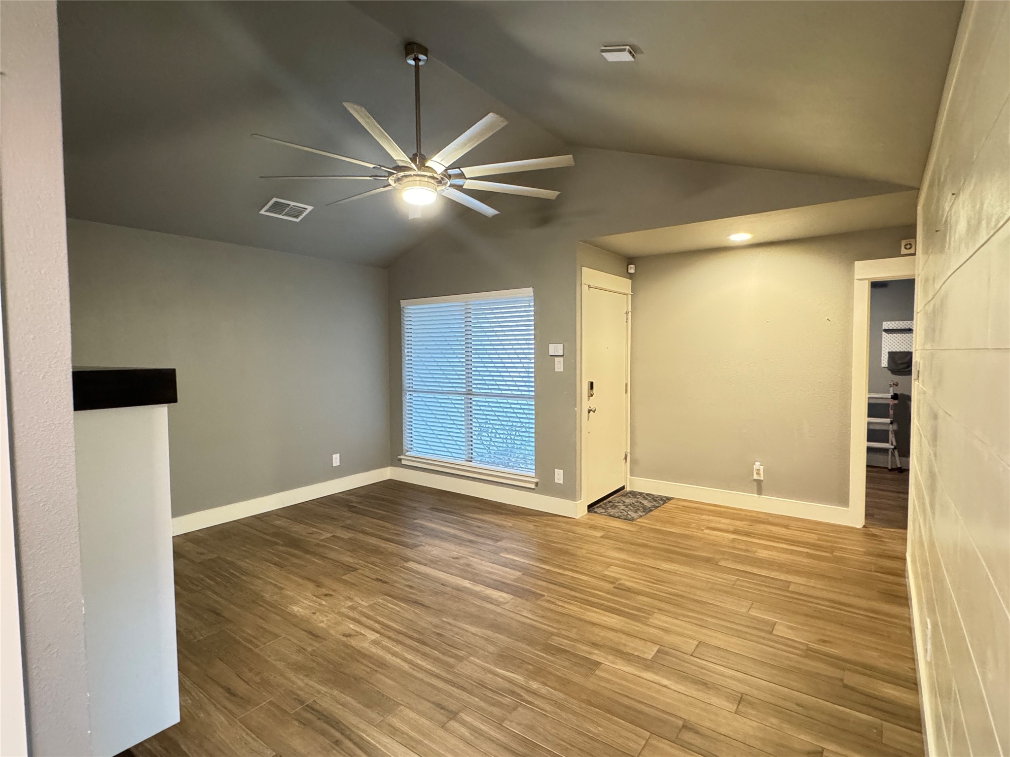 4947 Regal Bluff
