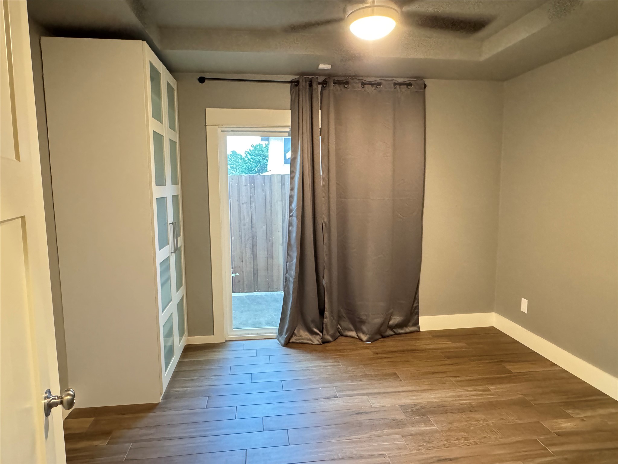 4947 Regal Bluff