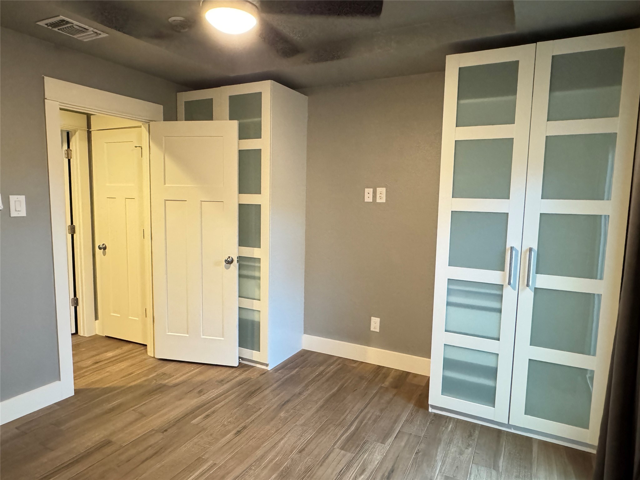 4947 Regal Bluff