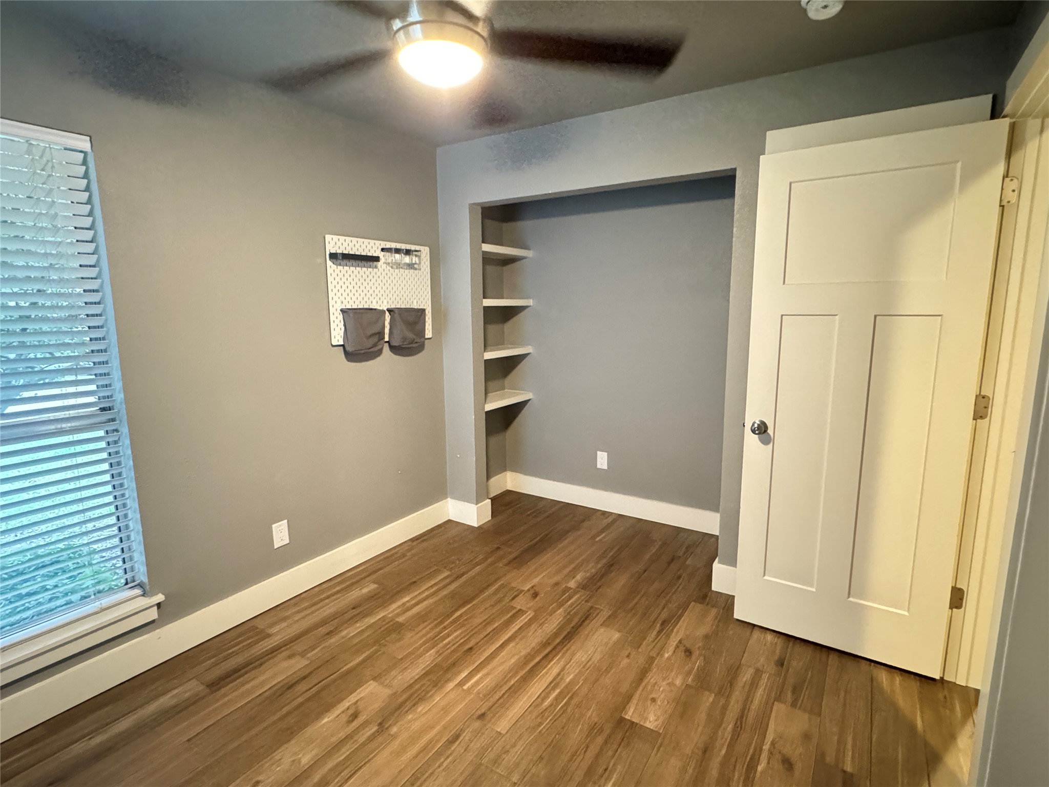 4947 Regal Bluff