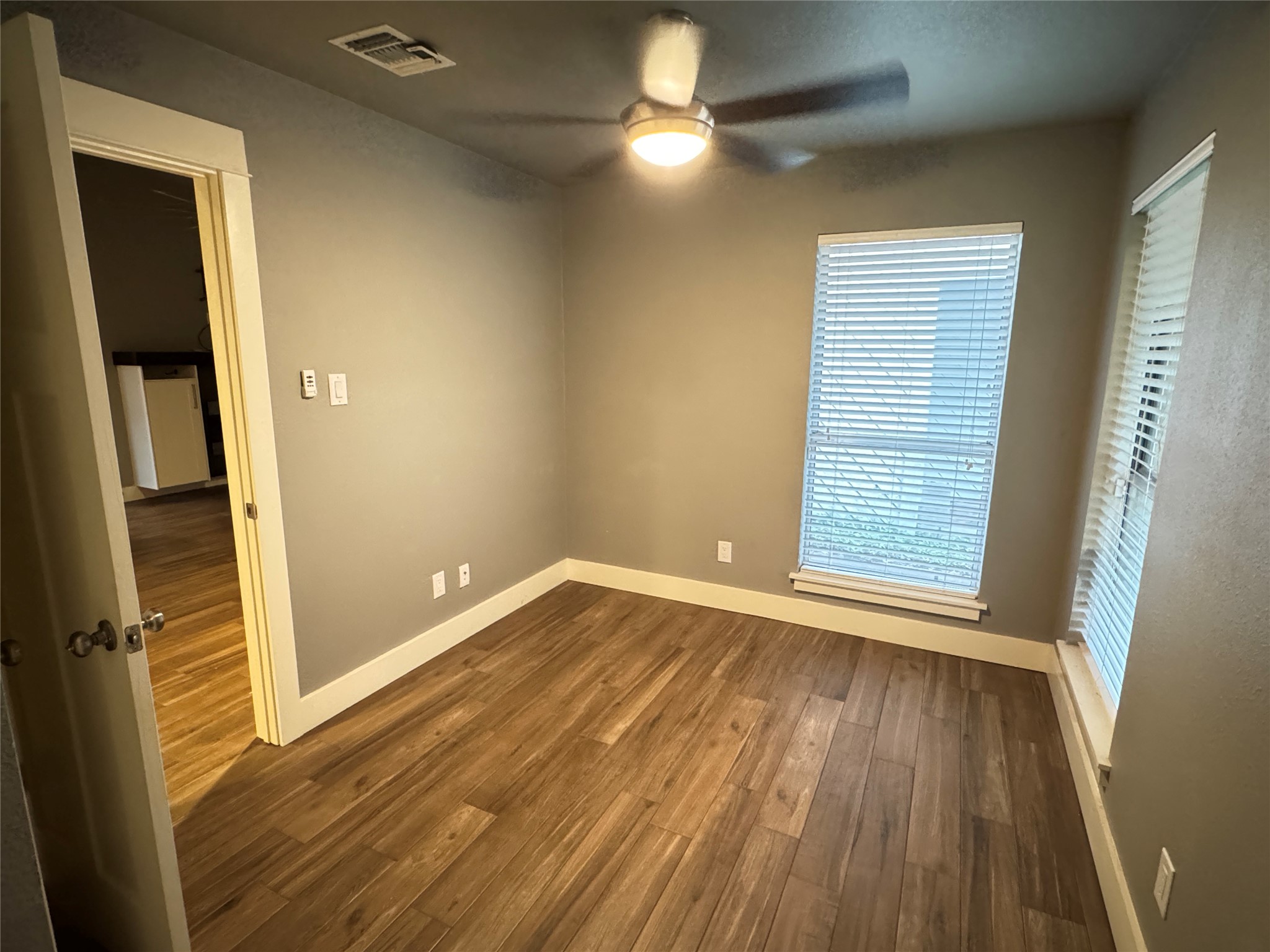 4947 Regal Bluff