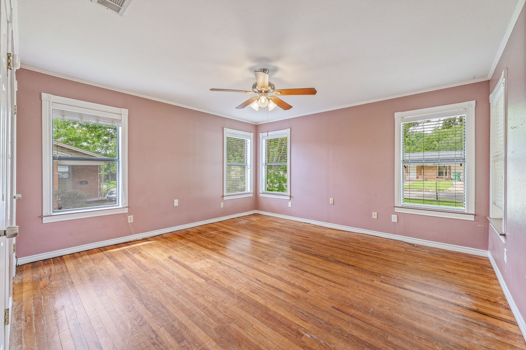 109 Greenview Drive