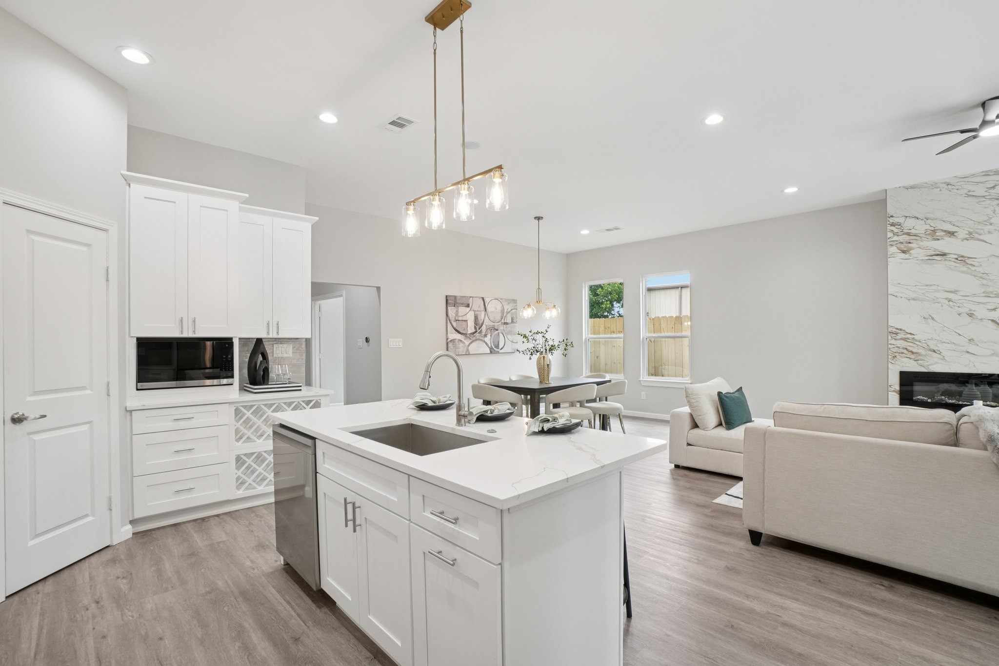 4535 W Lake Highlands Drive