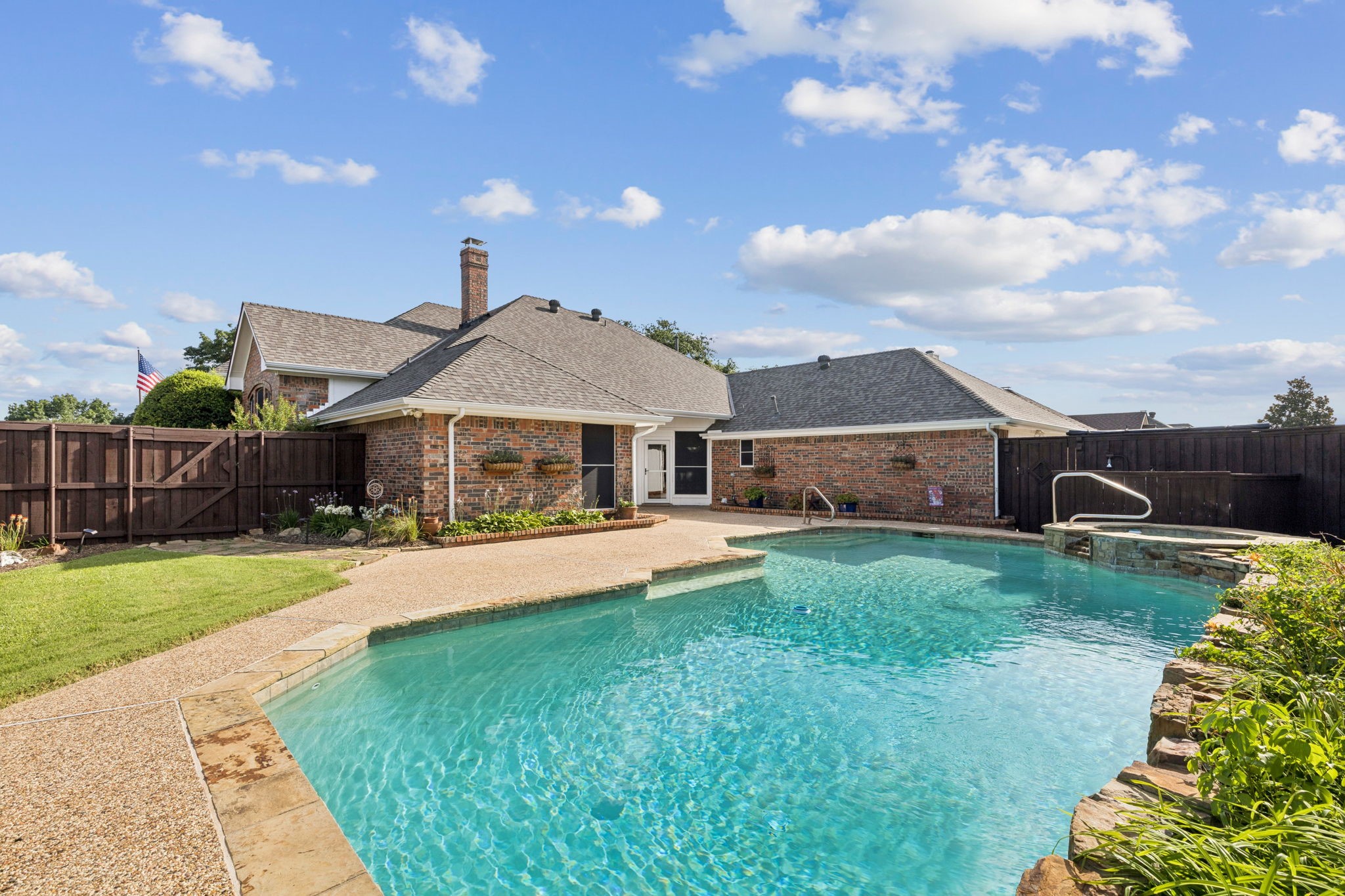 2501 Nighthawk Drive