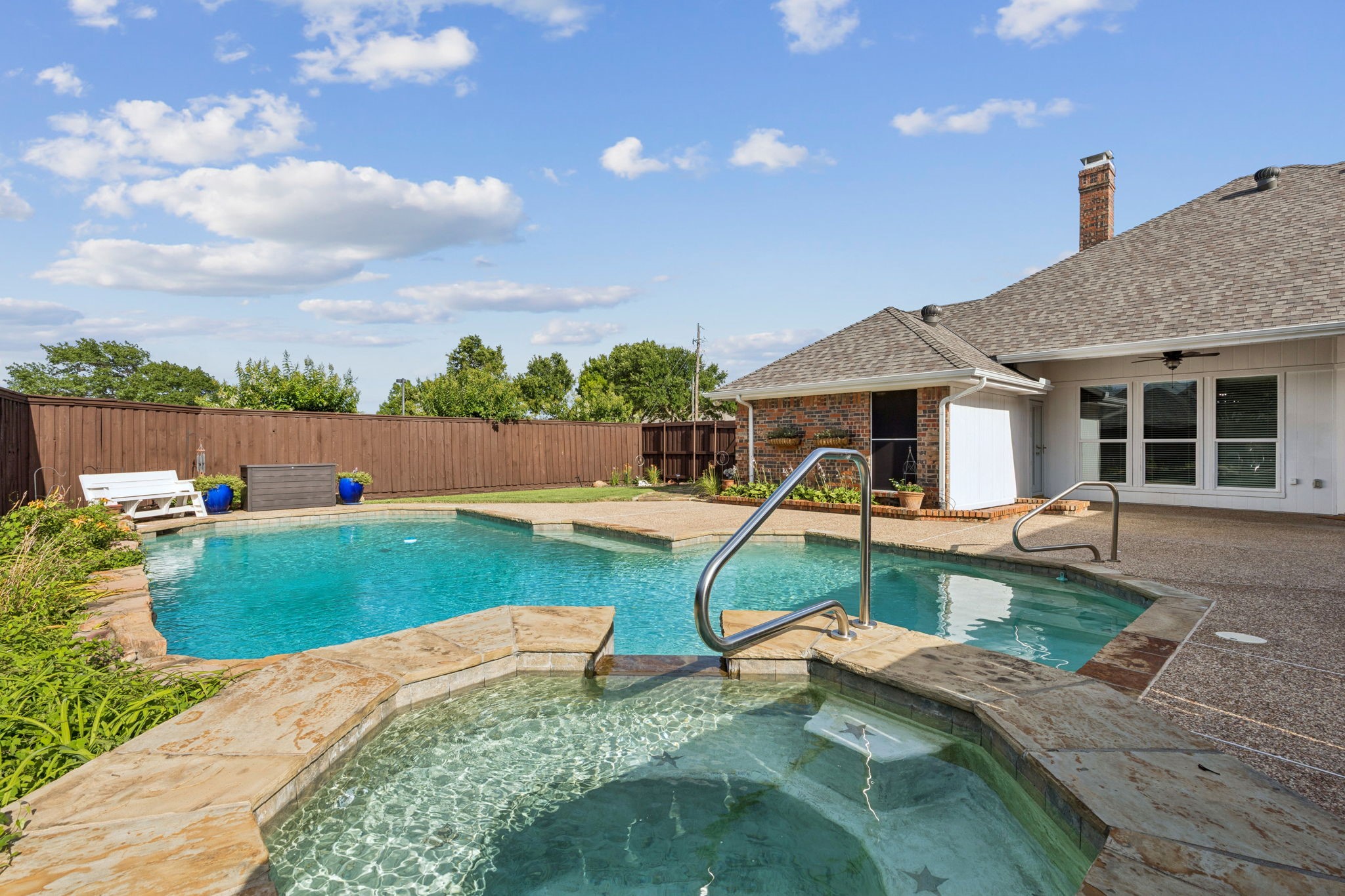 2501 Nighthawk Drive