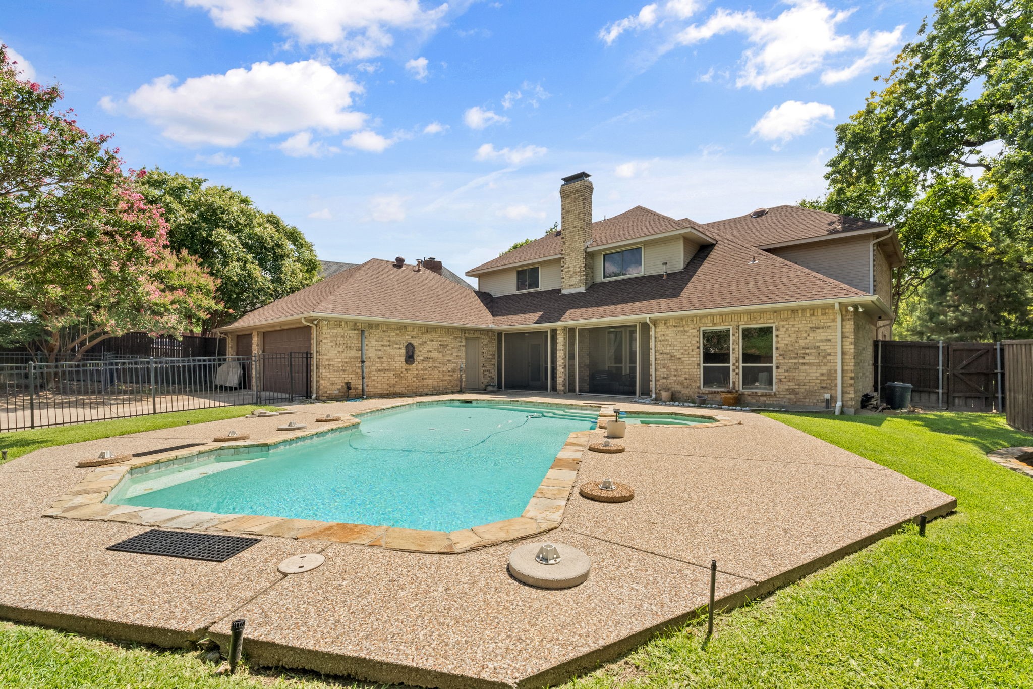 112 Sand Point Court