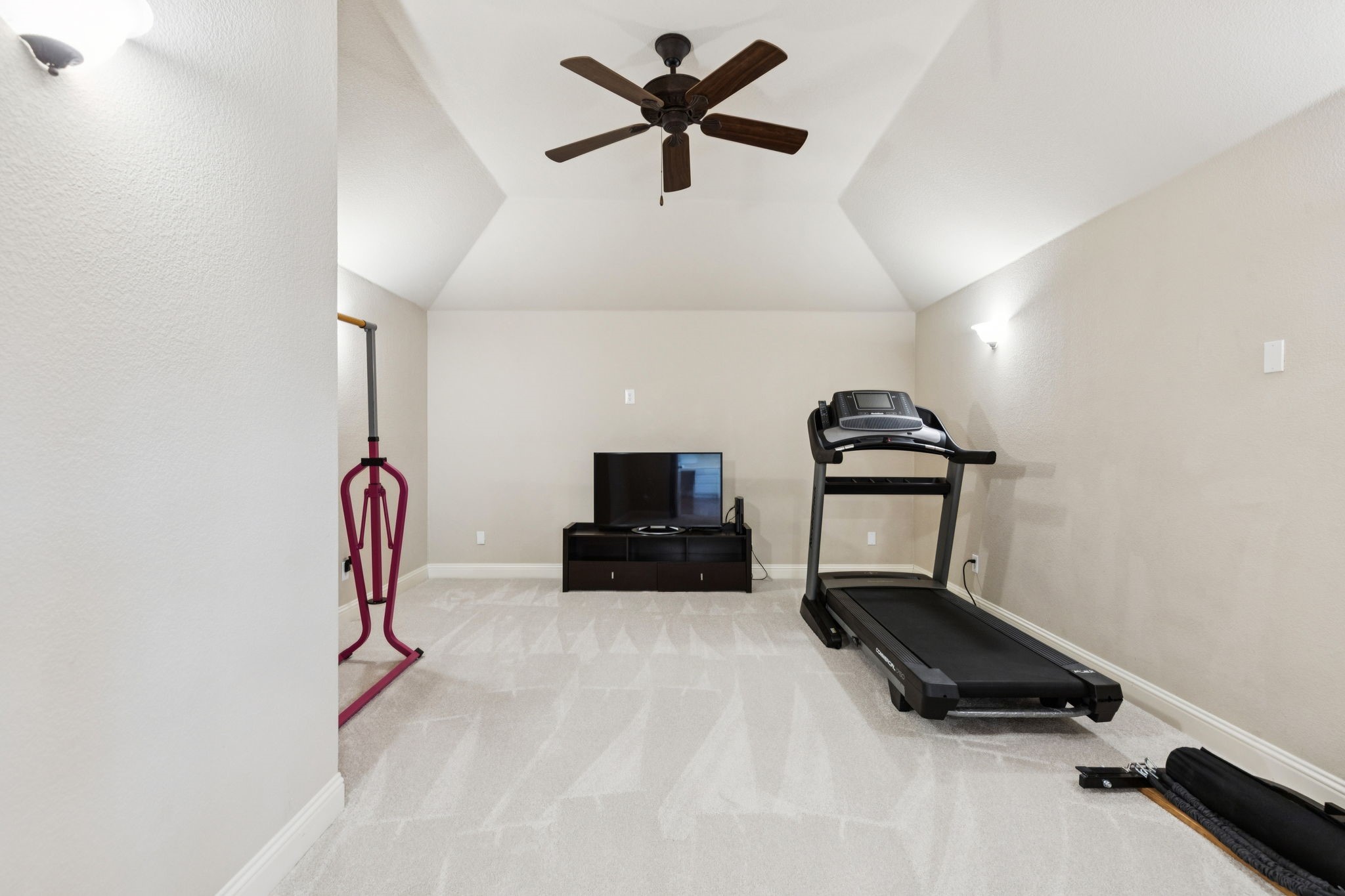 2778 Hidden Knoll Trail
