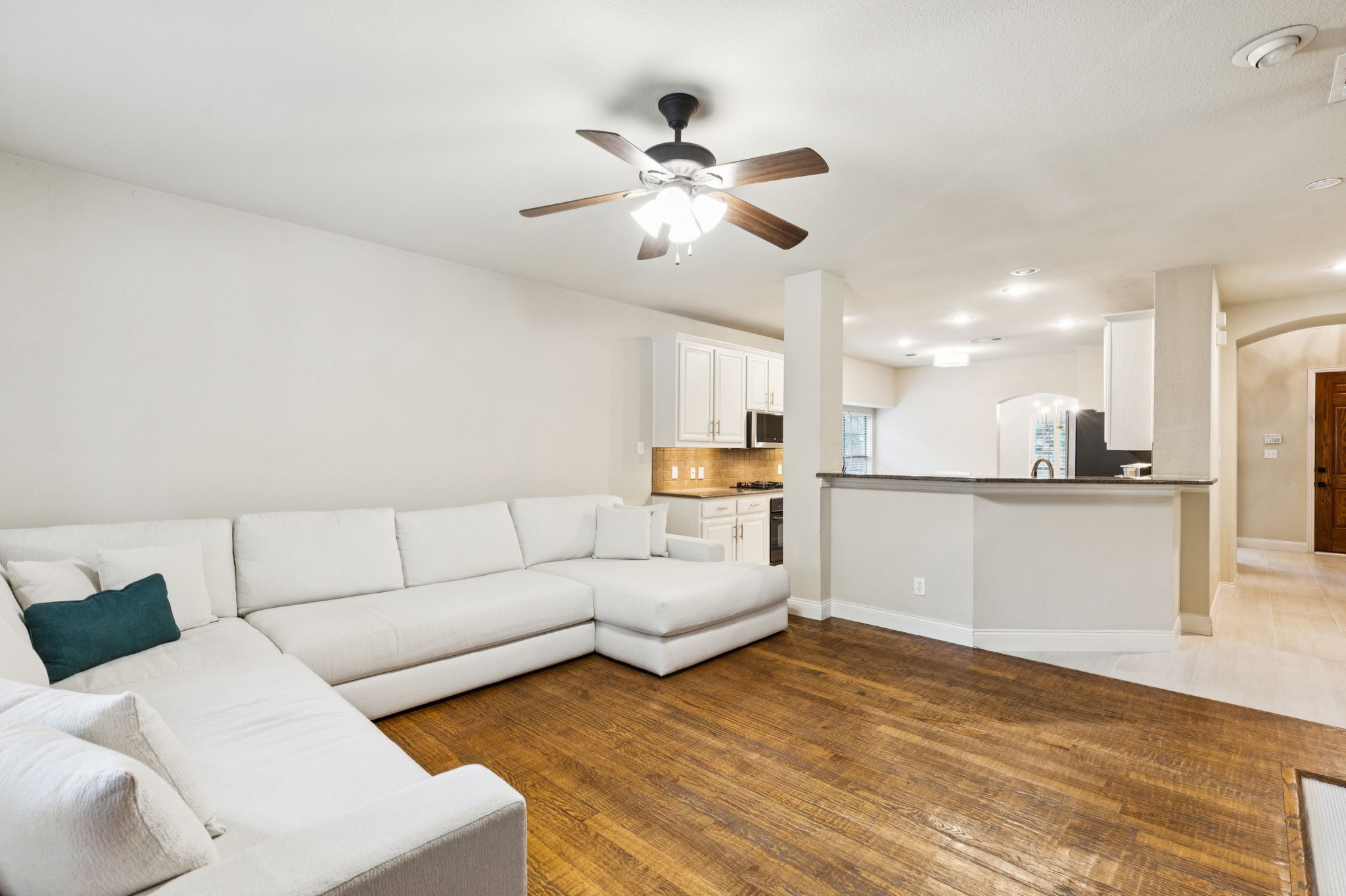 2778 Hidden Knoll Trail