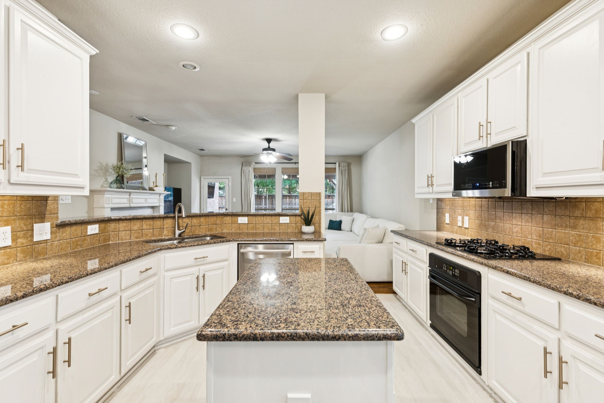 2778 Hidden Knoll Trail
