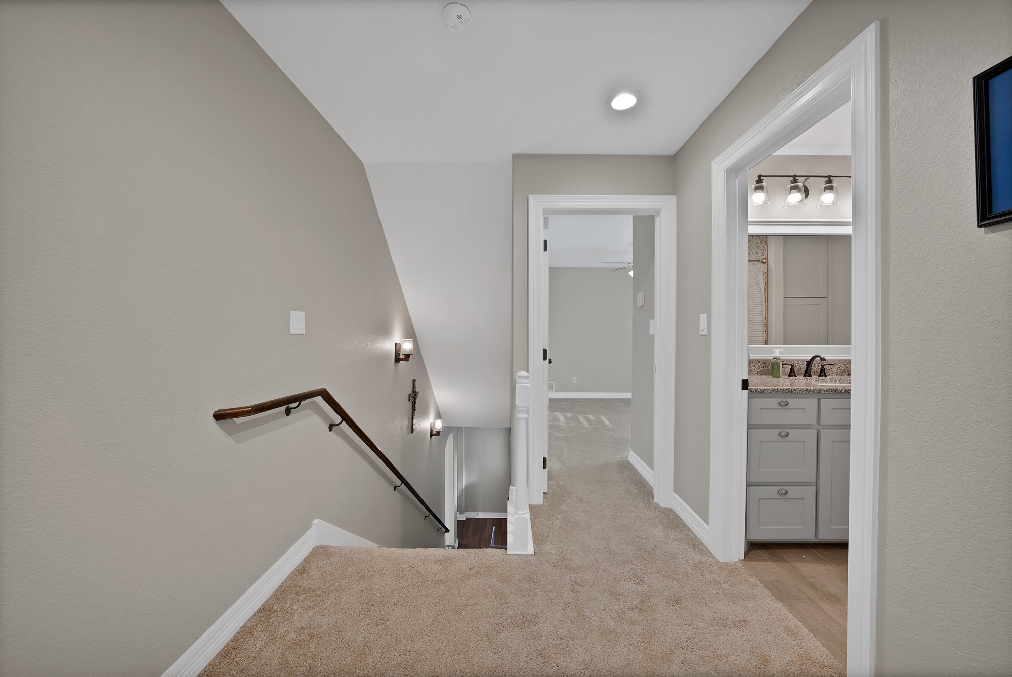 940 E 5th Street