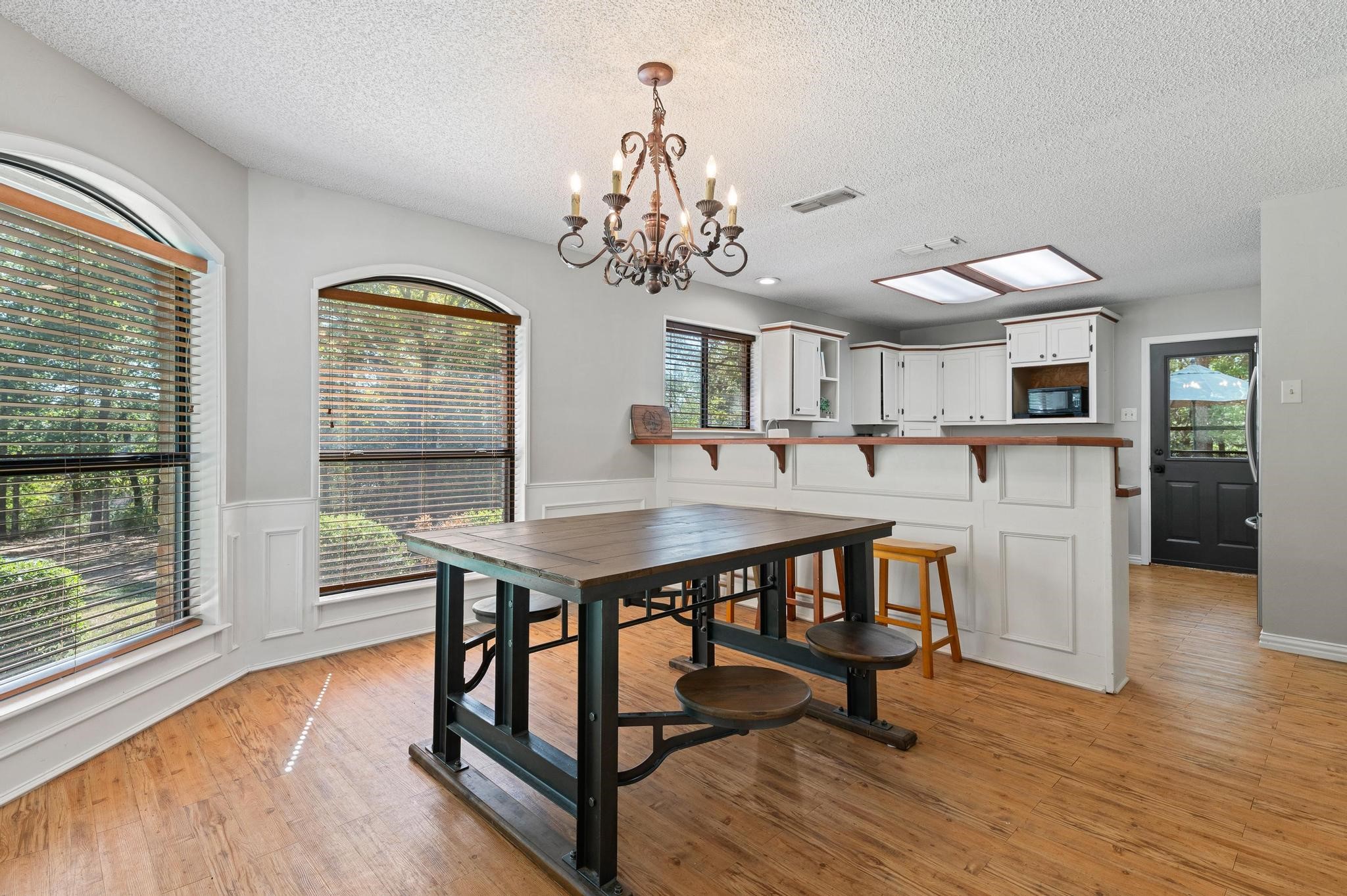 143 Shady Woods Lane
