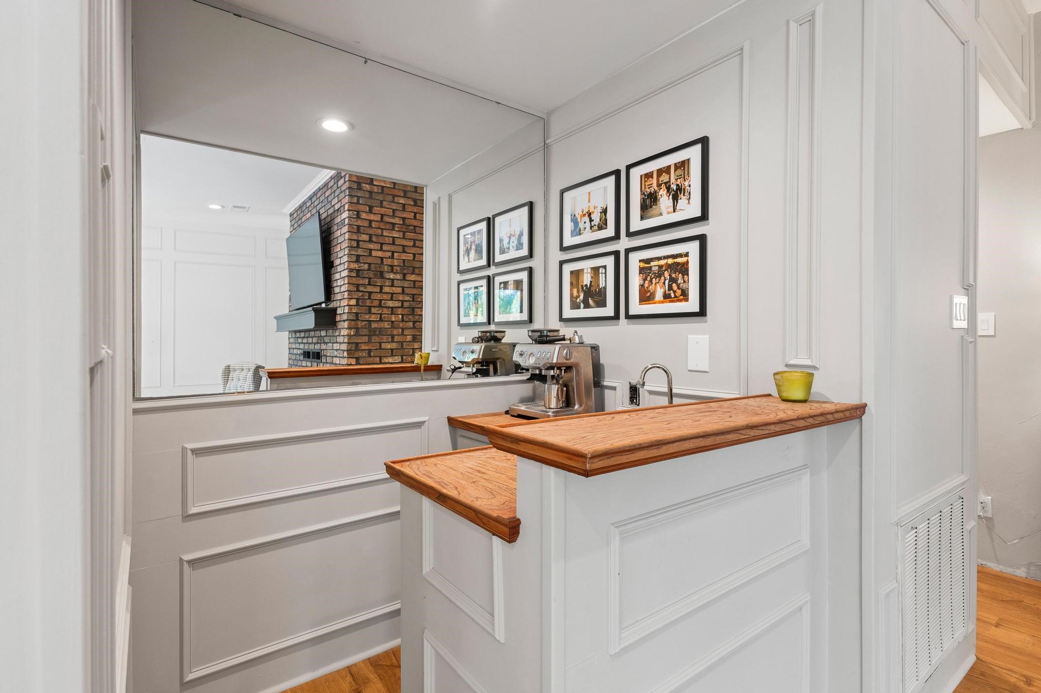 143 Shady Woods Lane