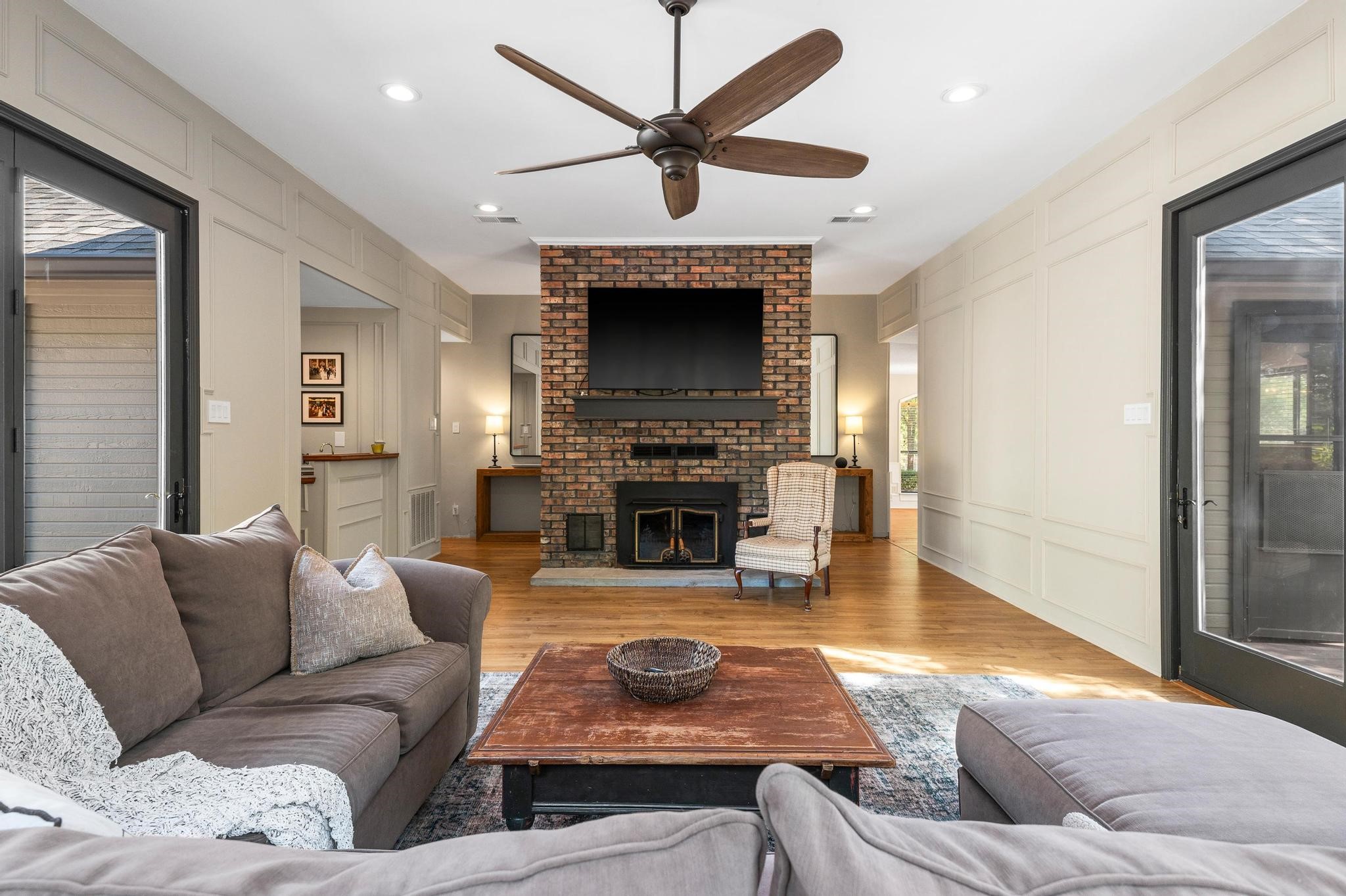 143 Shady Woods Lane