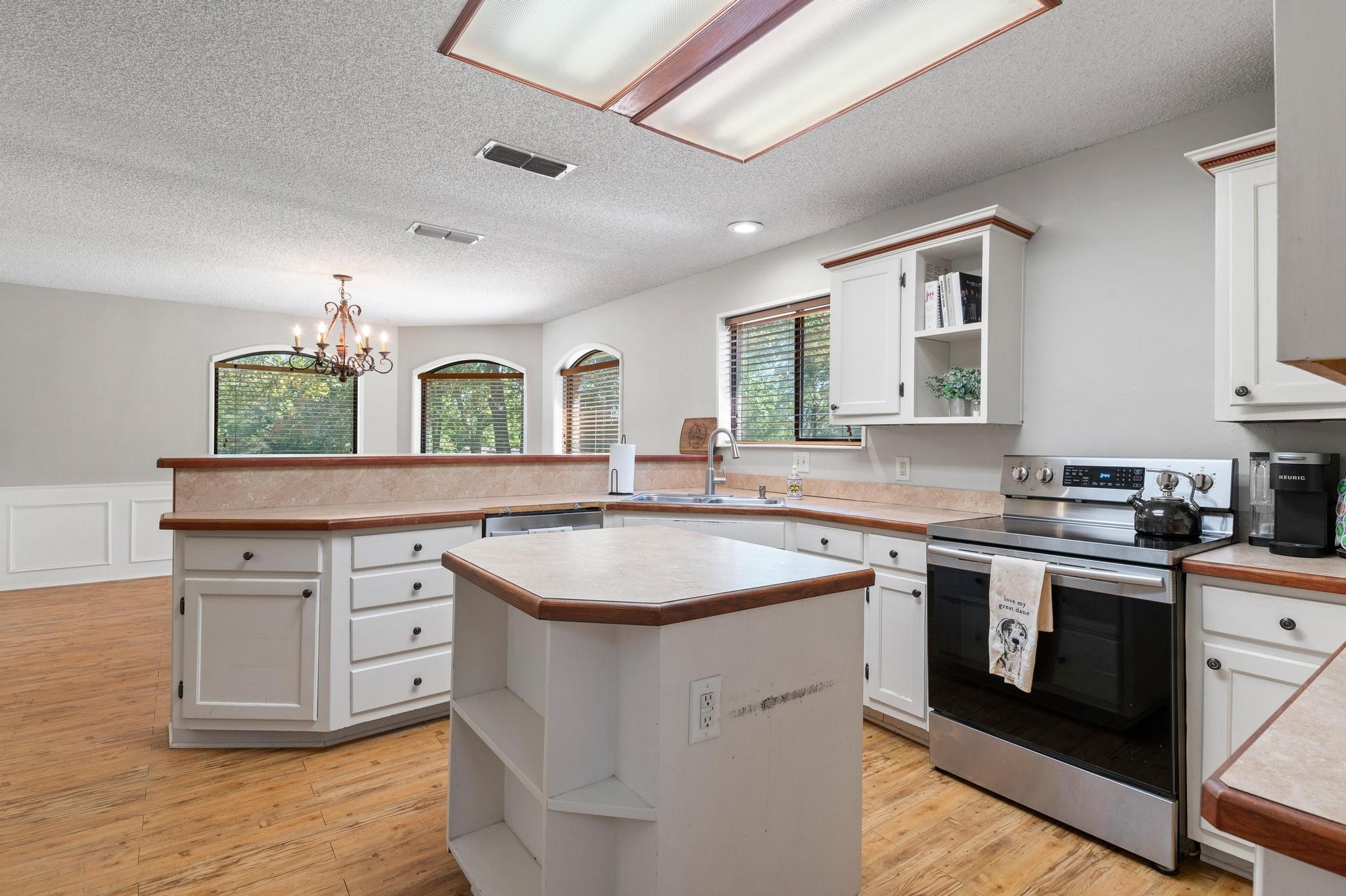 143 Shady Woods Lane