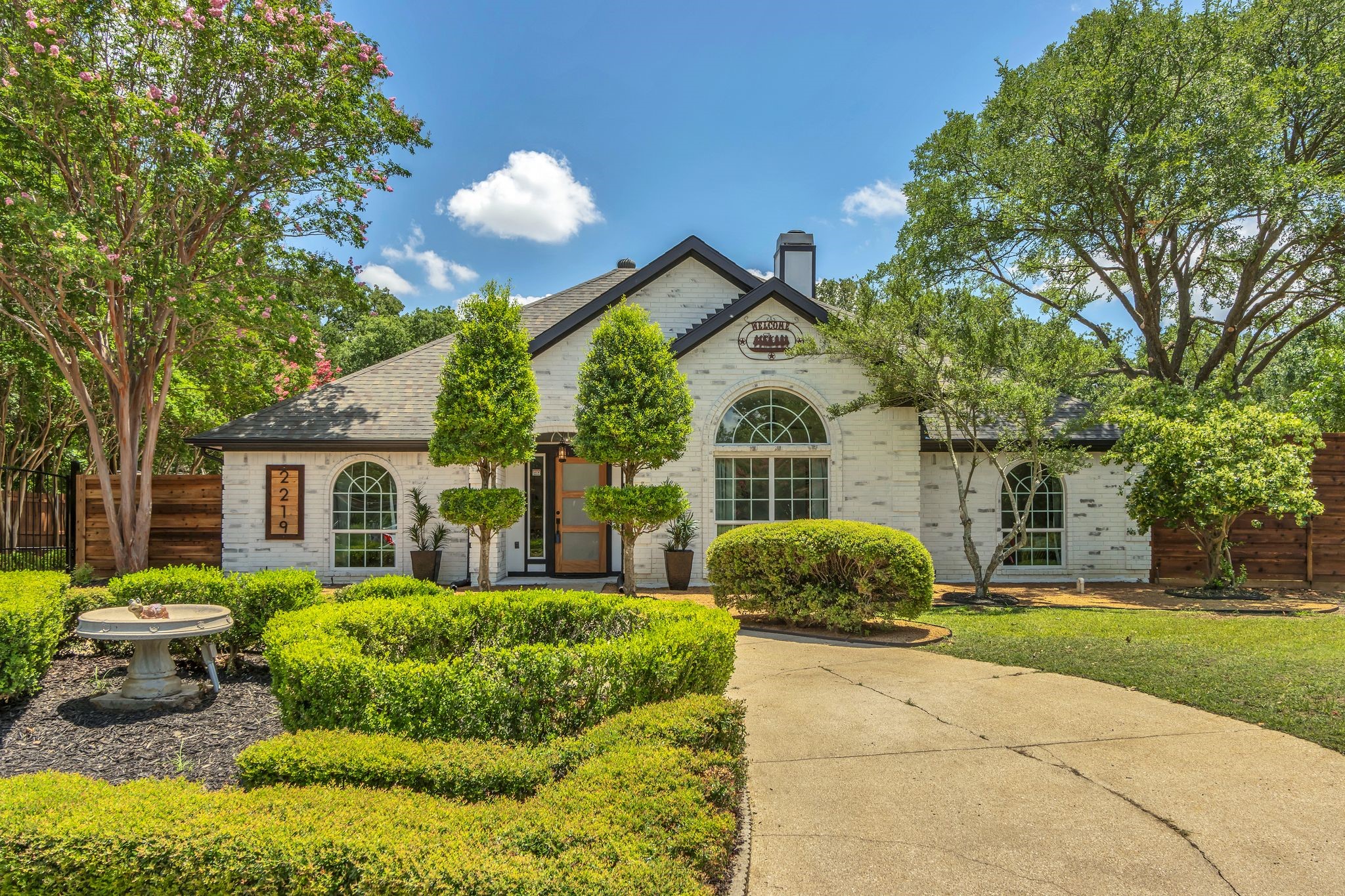 2219 Morriss Court