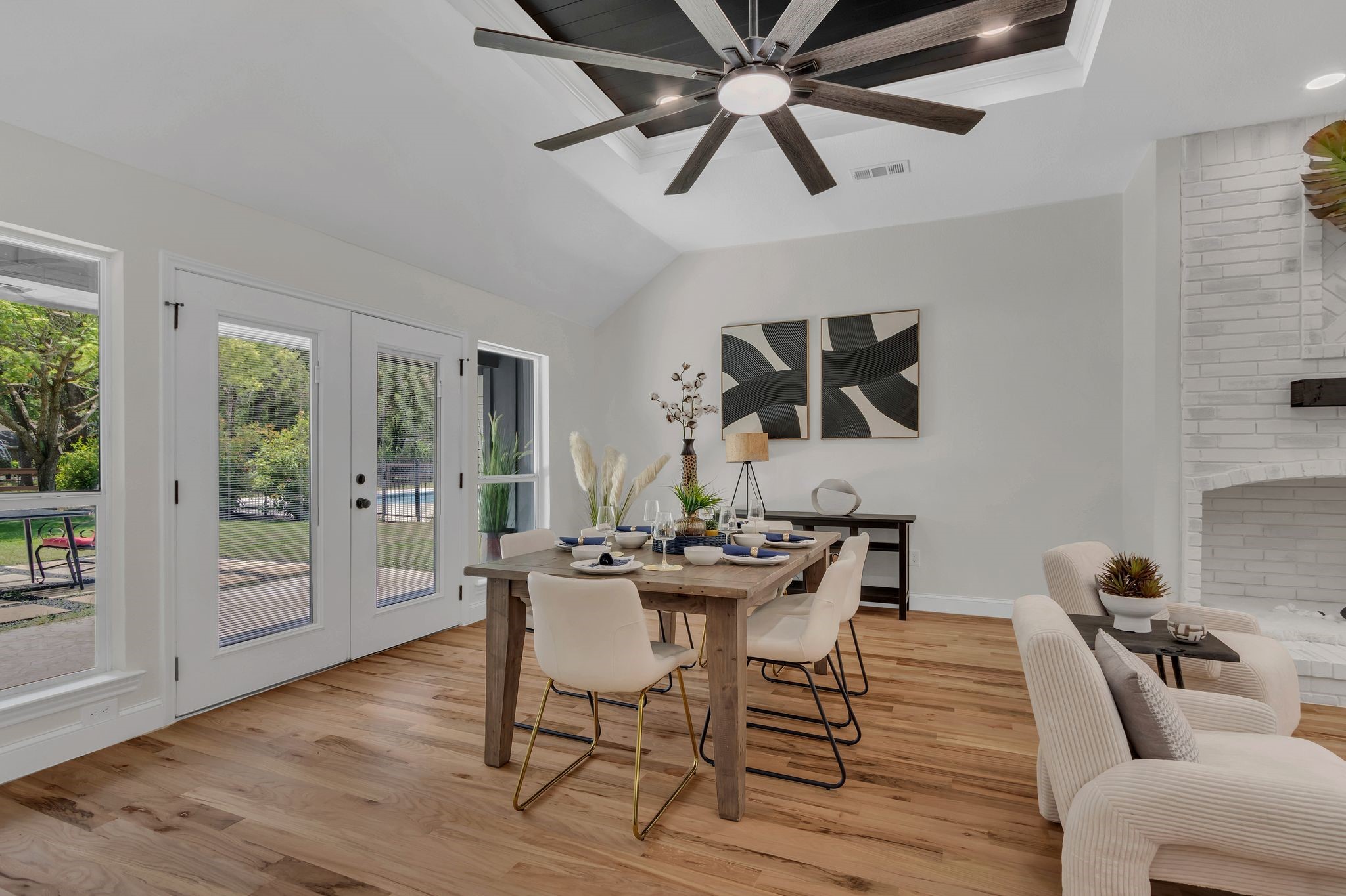 2219 Morriss Court