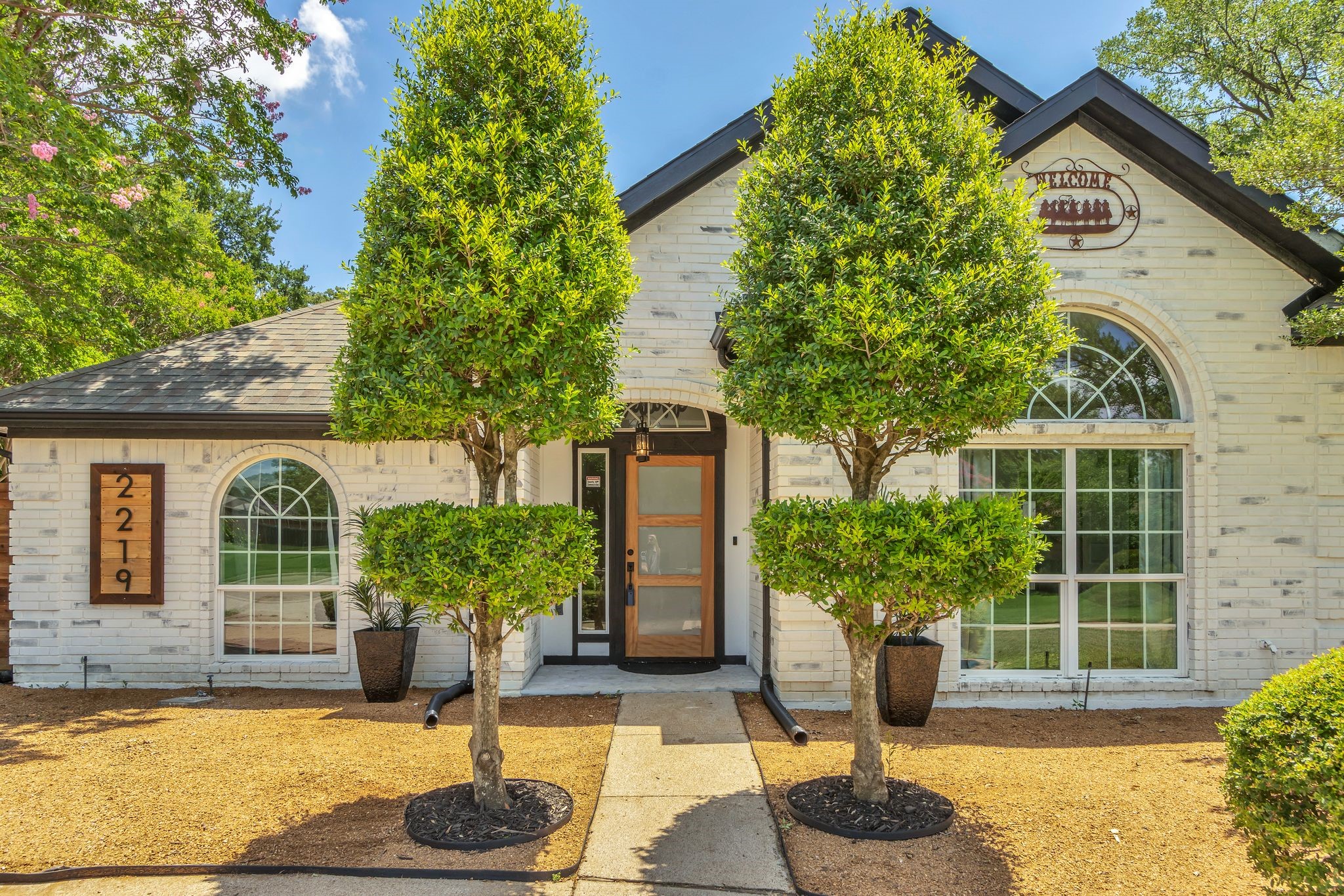 2219 Morriss Court