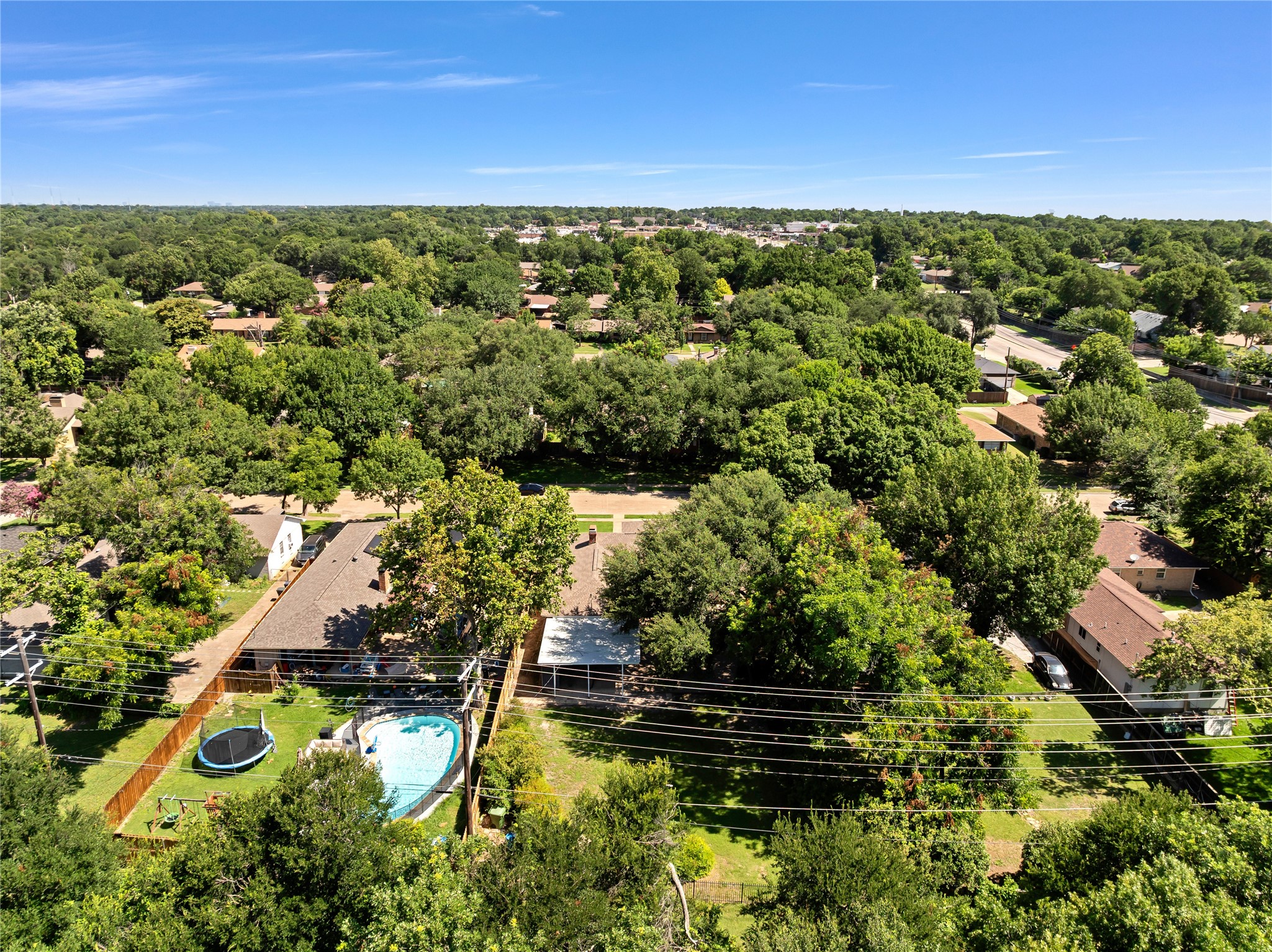 114 W Woodbury Drive