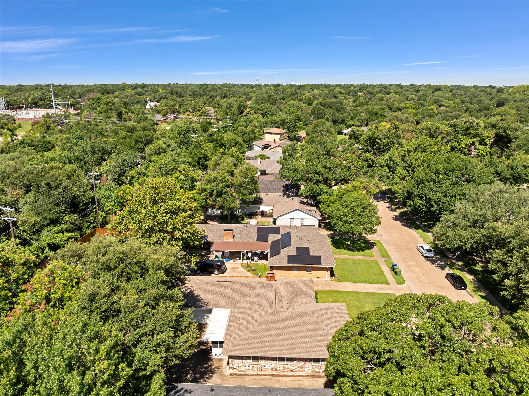 114 W Woodbury Drive