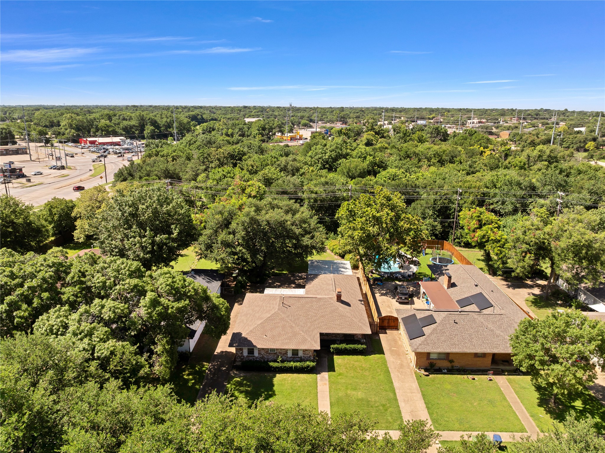 114 W Woodbury Drive