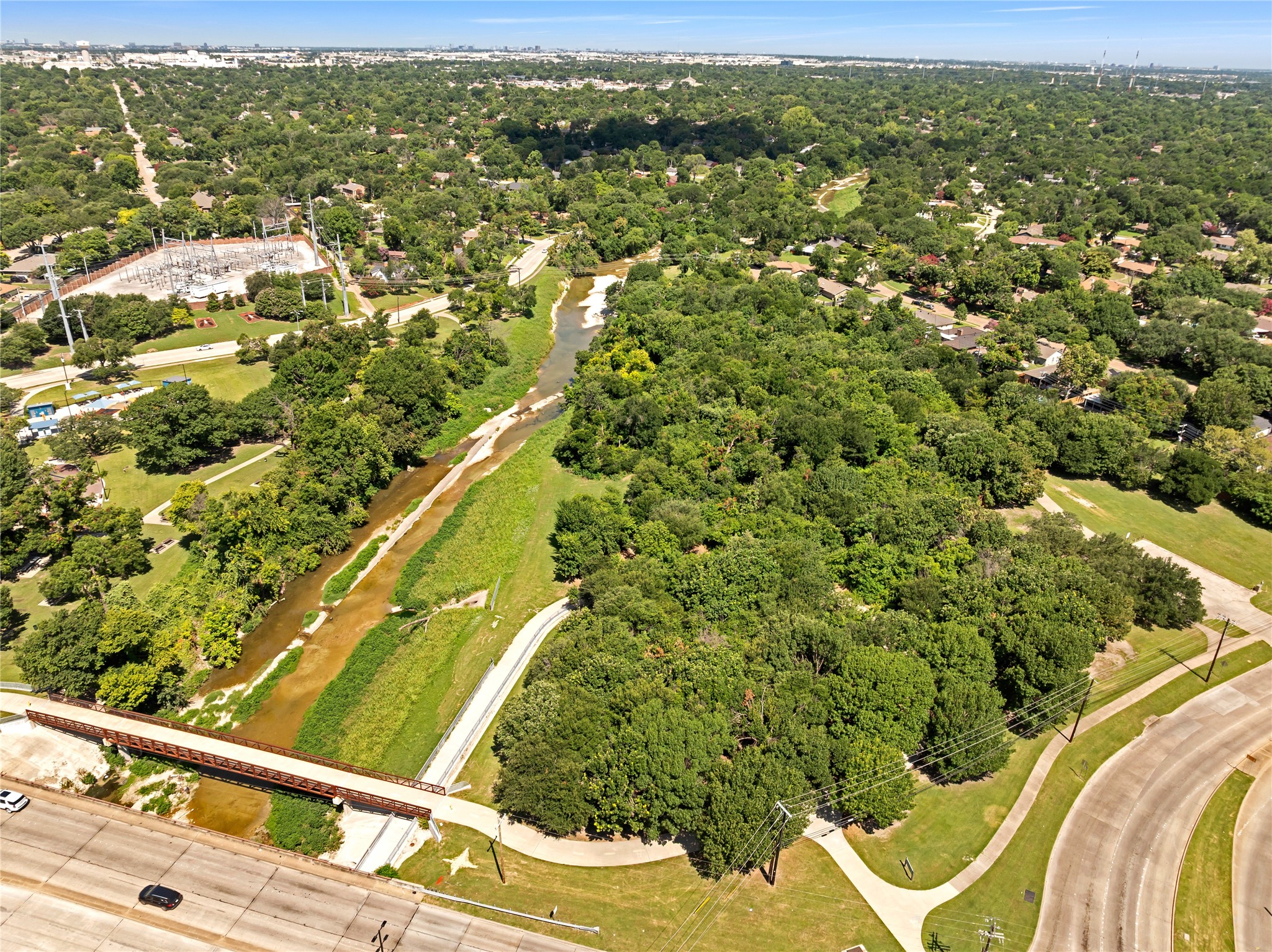 114 W Woodbury Drive