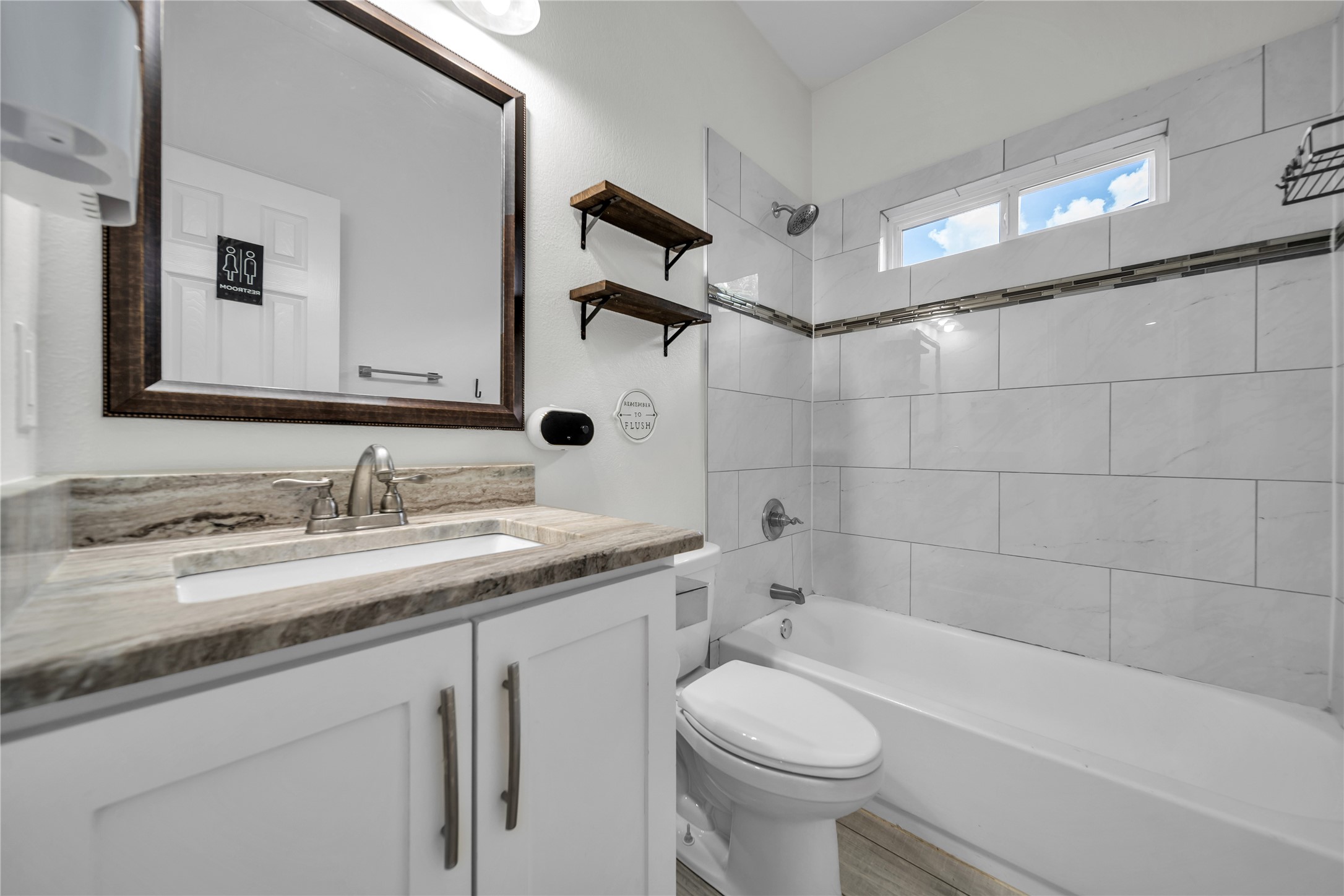 4510 Solar Lane