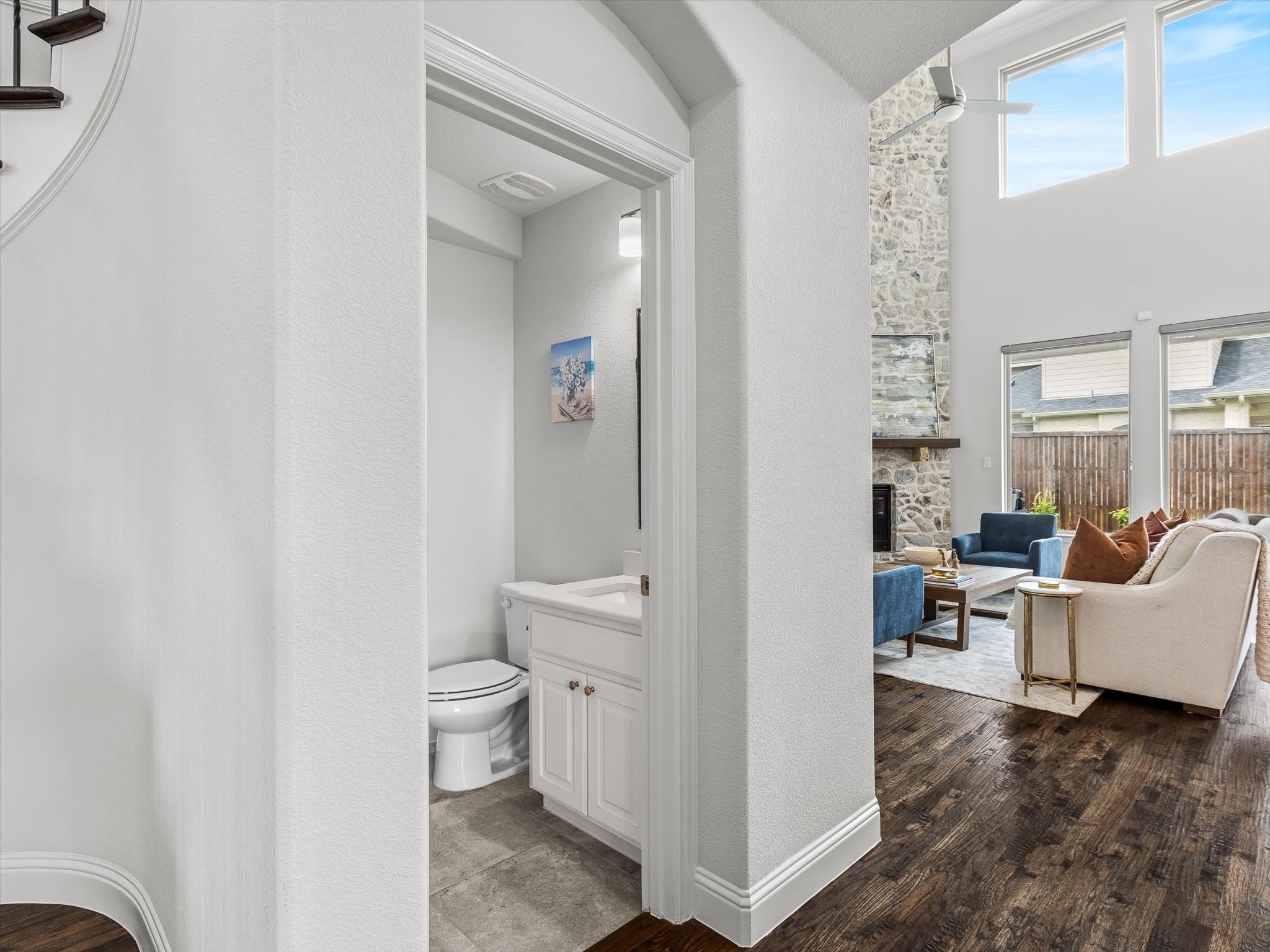 13194 Brokers Tip Lane