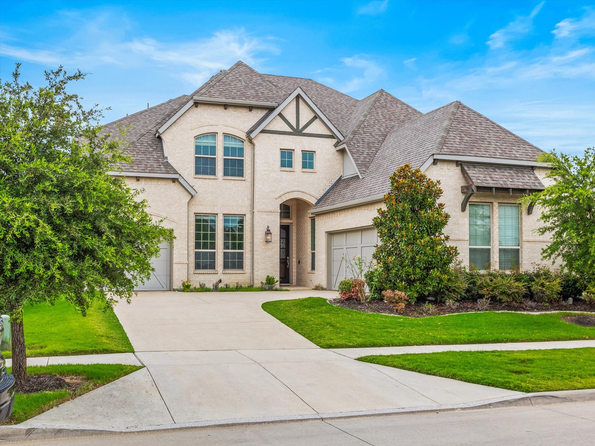 13194 Brokers Tip Lane