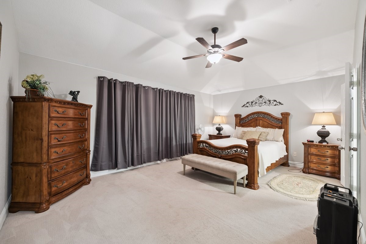 1611 Summertree Lane