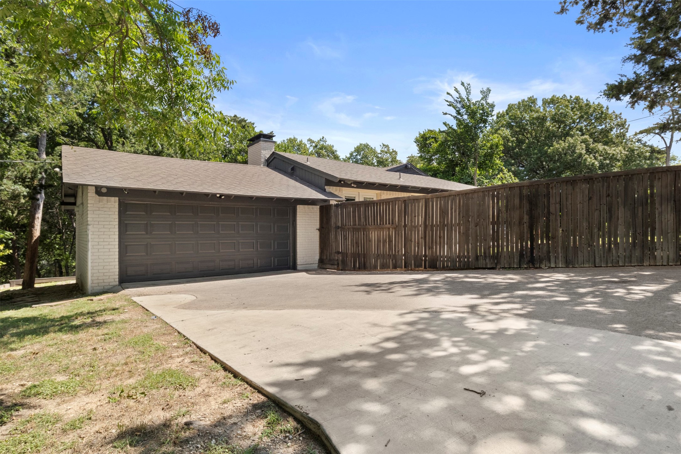 2850 Whitewood Drive